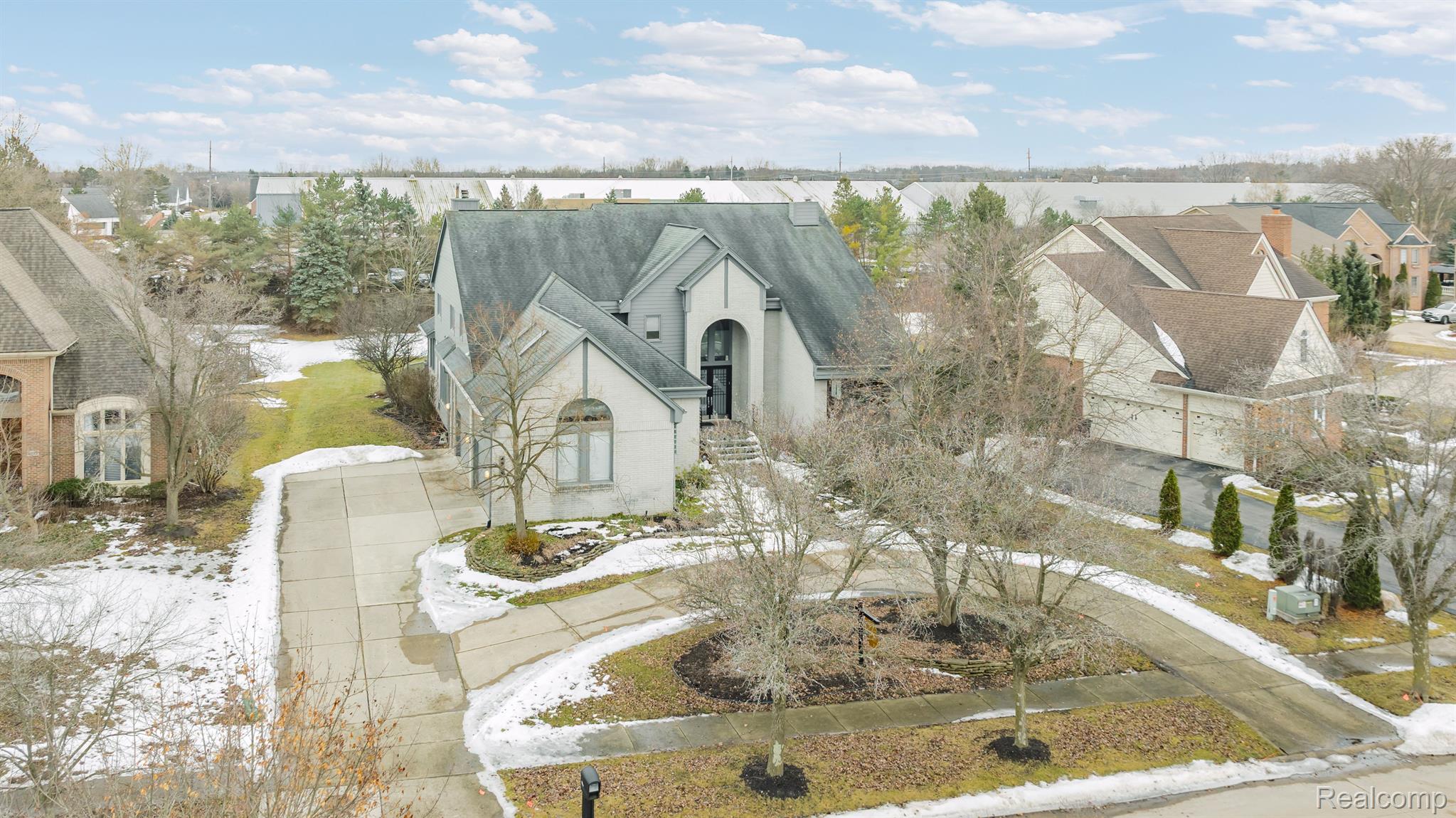 4907 PEGGY Street