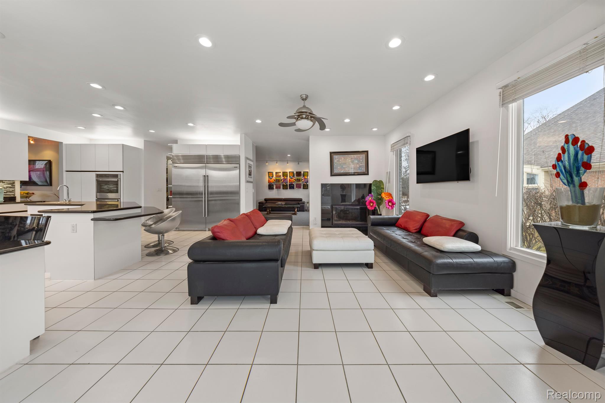 4907 PEGGY Street