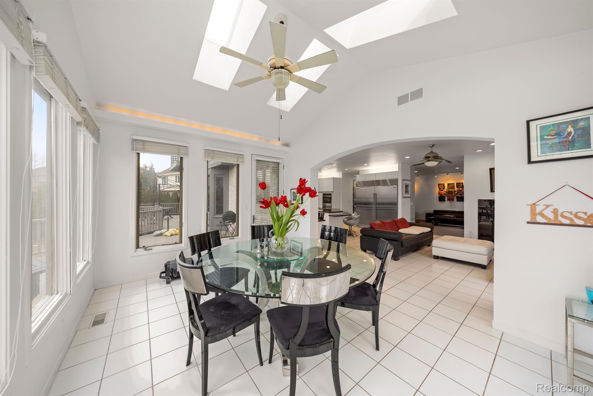 4907 PEGGY Street