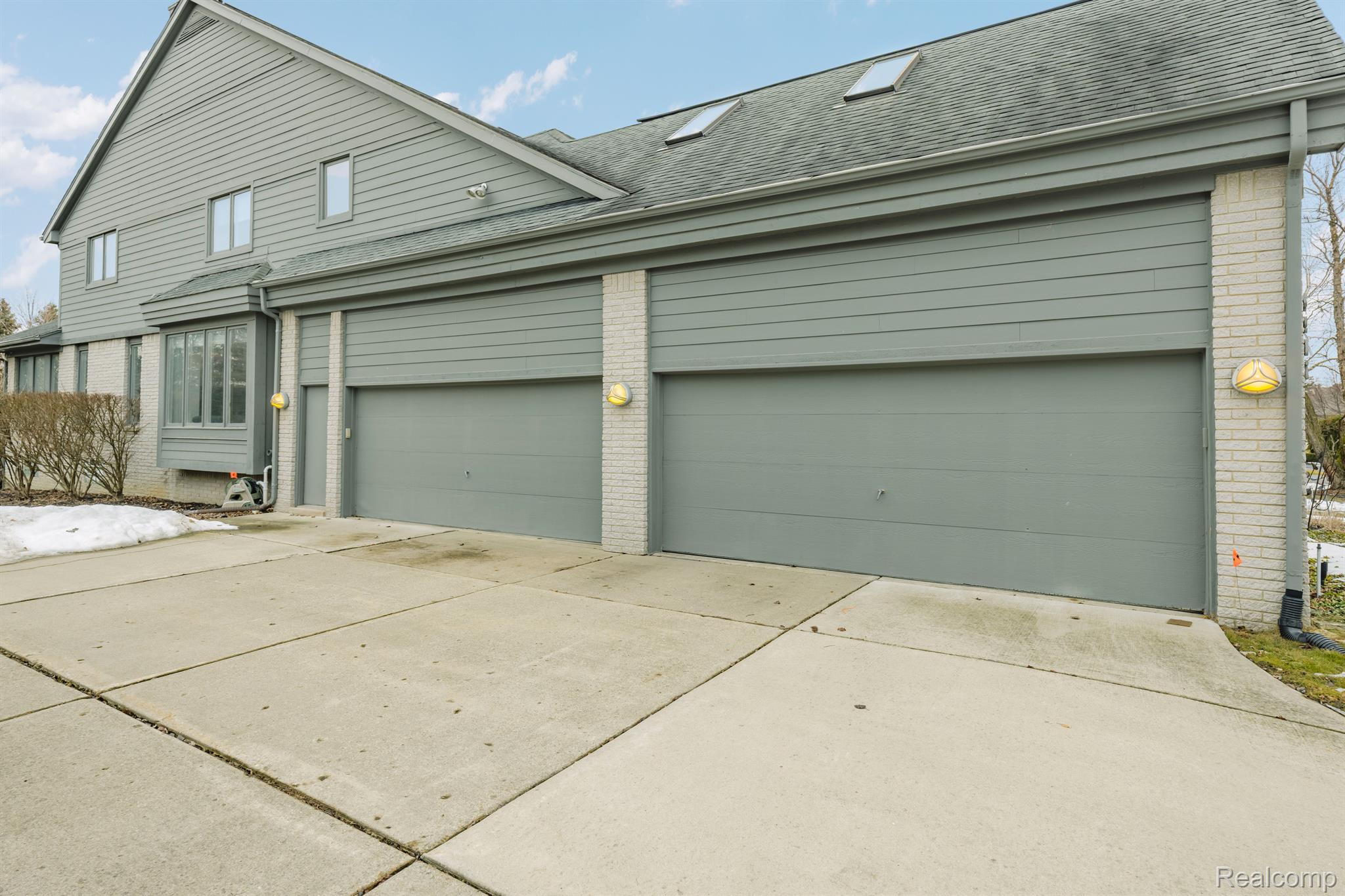 4907 PEGGY Street