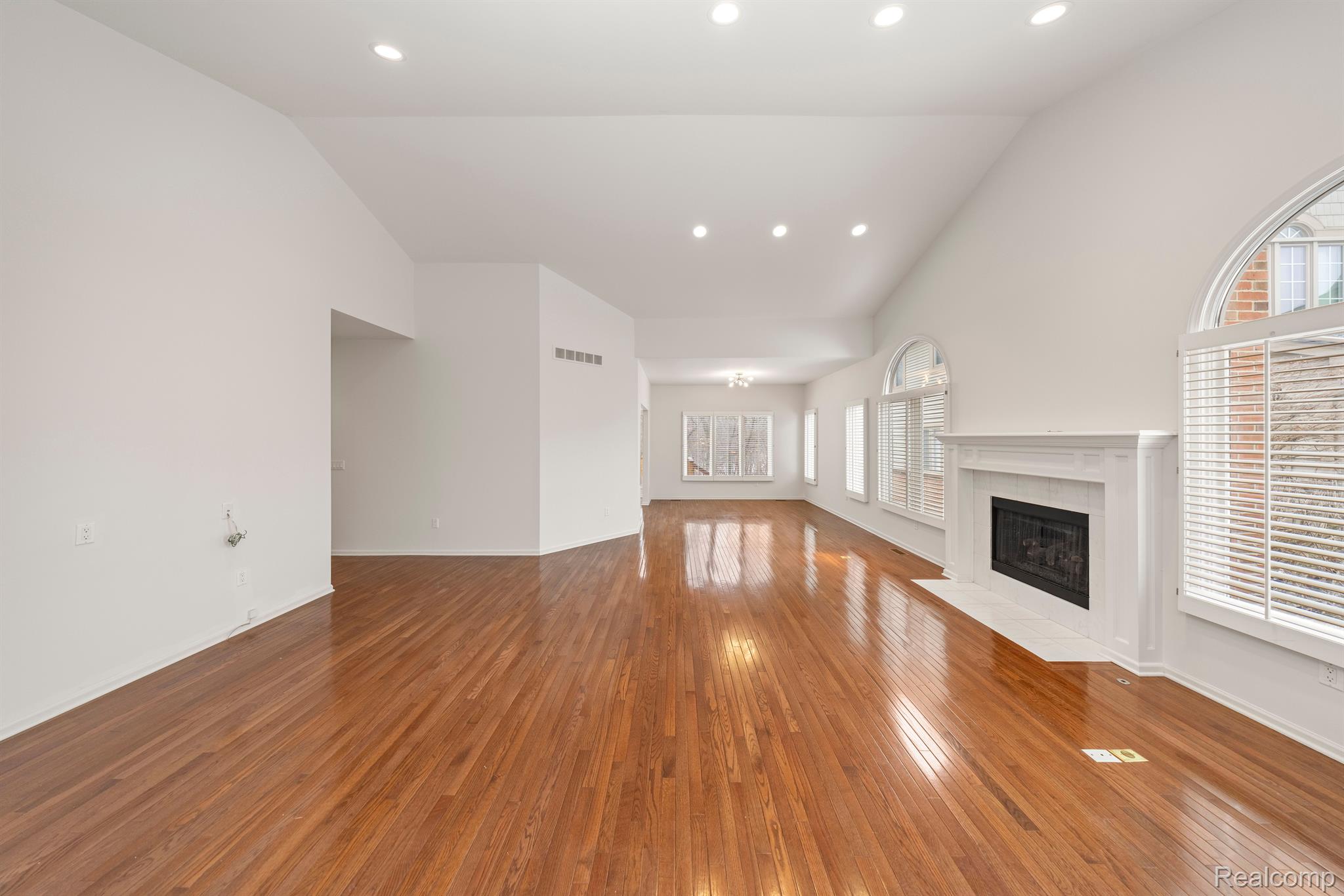 7258 CRACKLING CREEK Circle