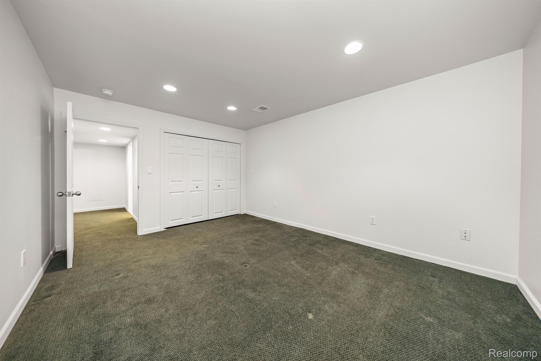 7258 CRACKLING CREEK Circle