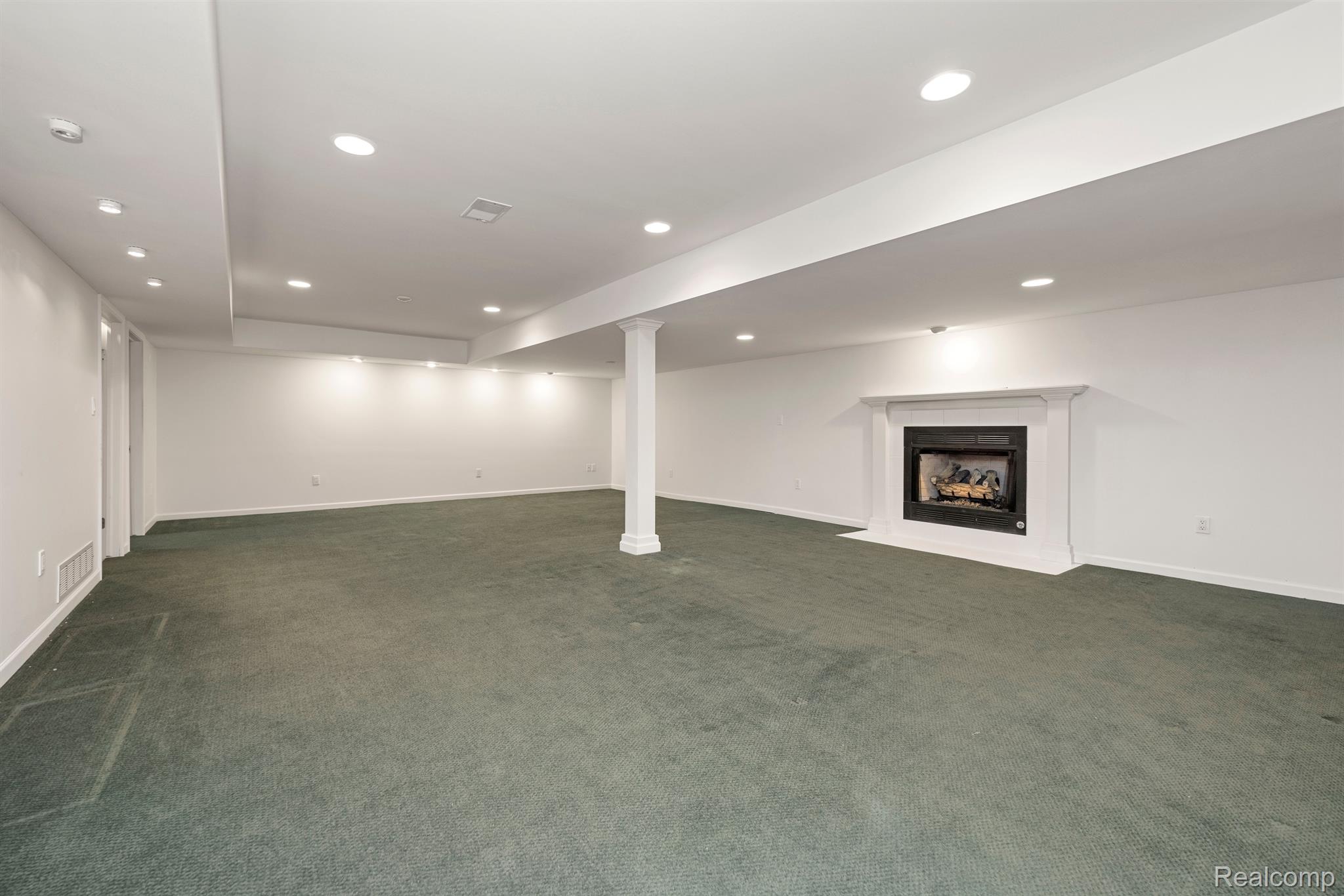 7258 CRACKLING CREEK Circle