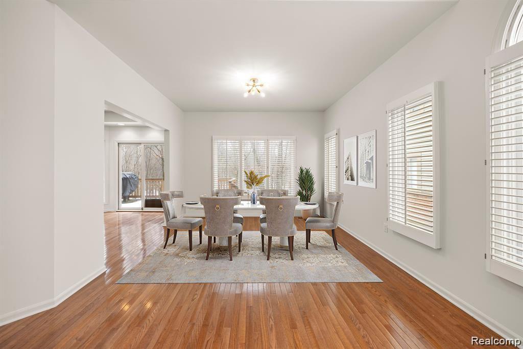 7258 CRACKLING CREEK Circle