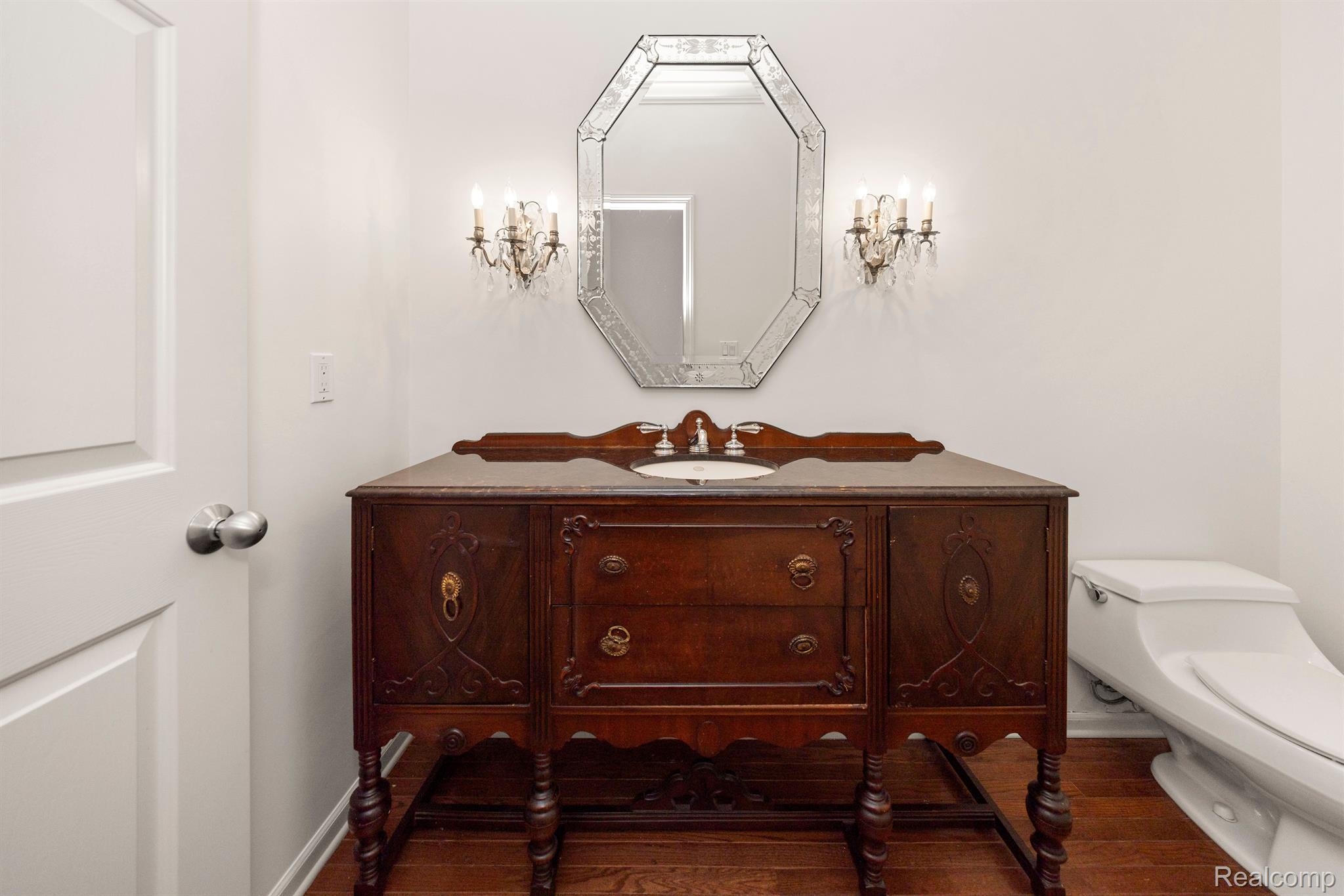 7258 CRACKLING CREEK Circle