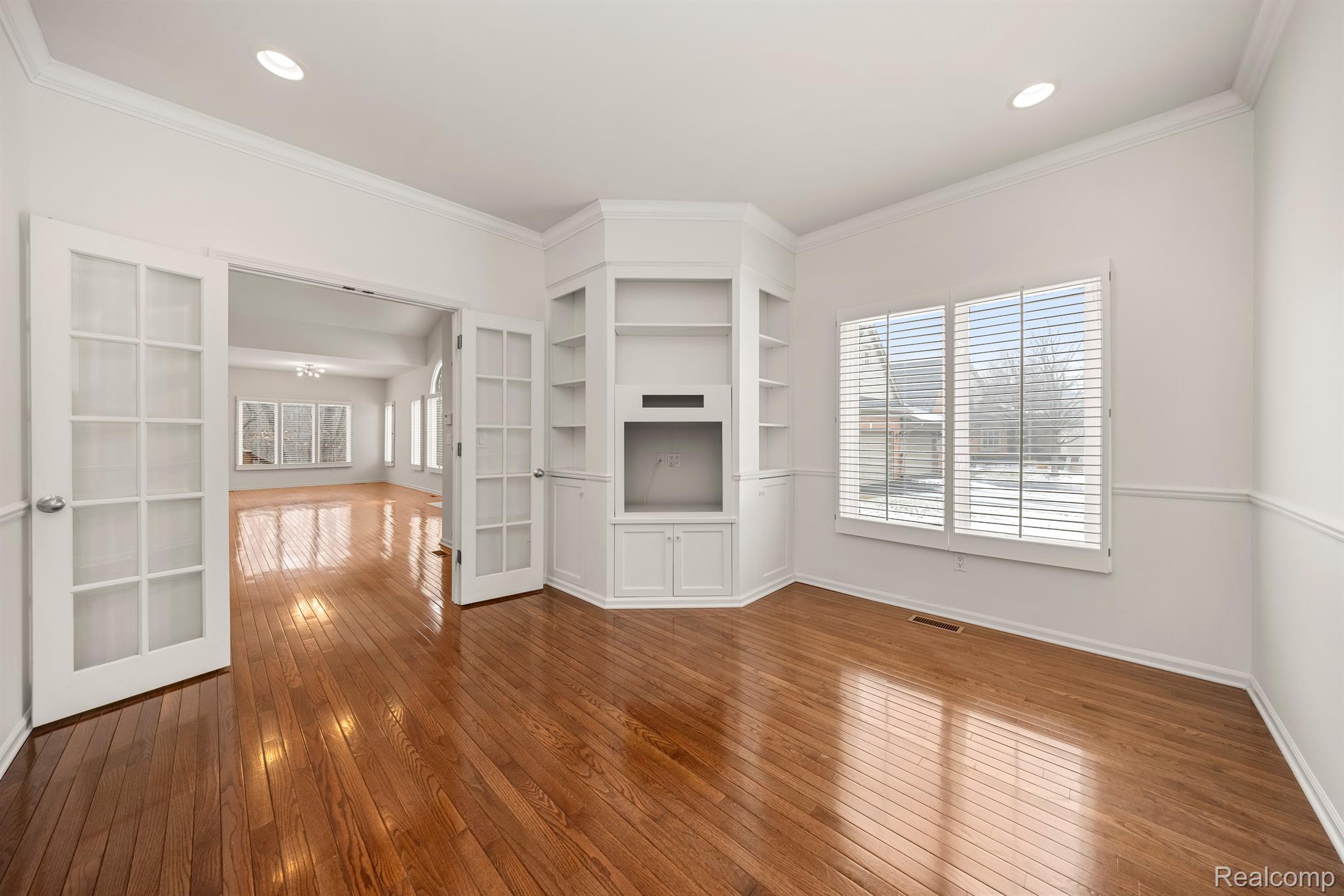 7258 CRACKLING CREEK Circle