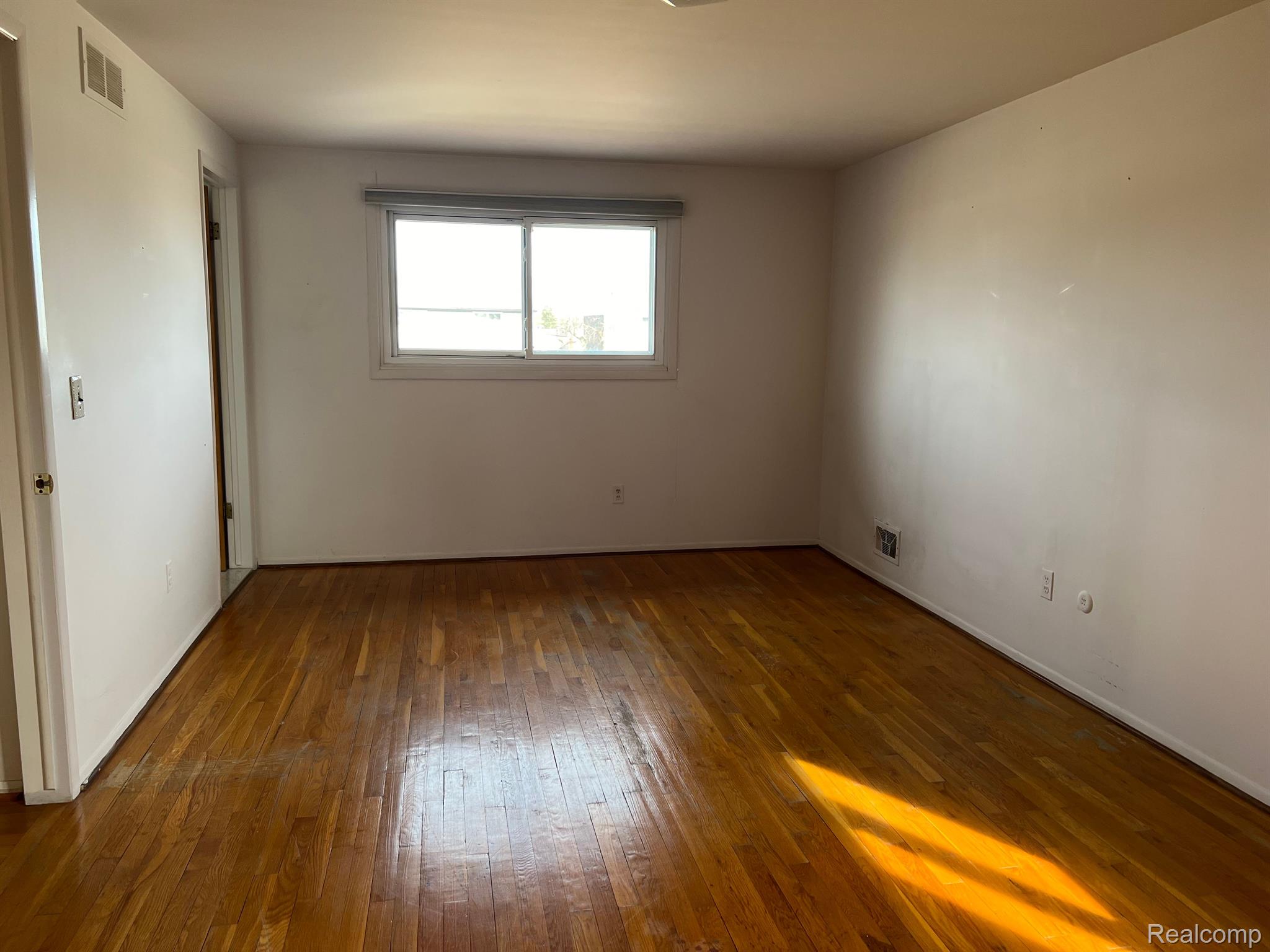 27099 MARSHALL Street