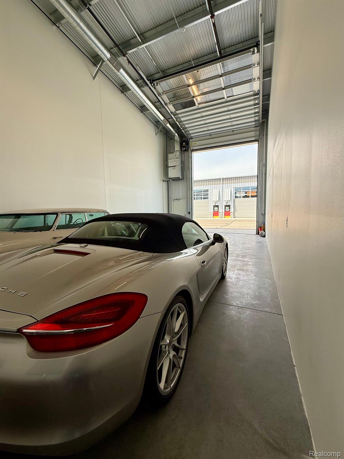 223 CHICANE Lane