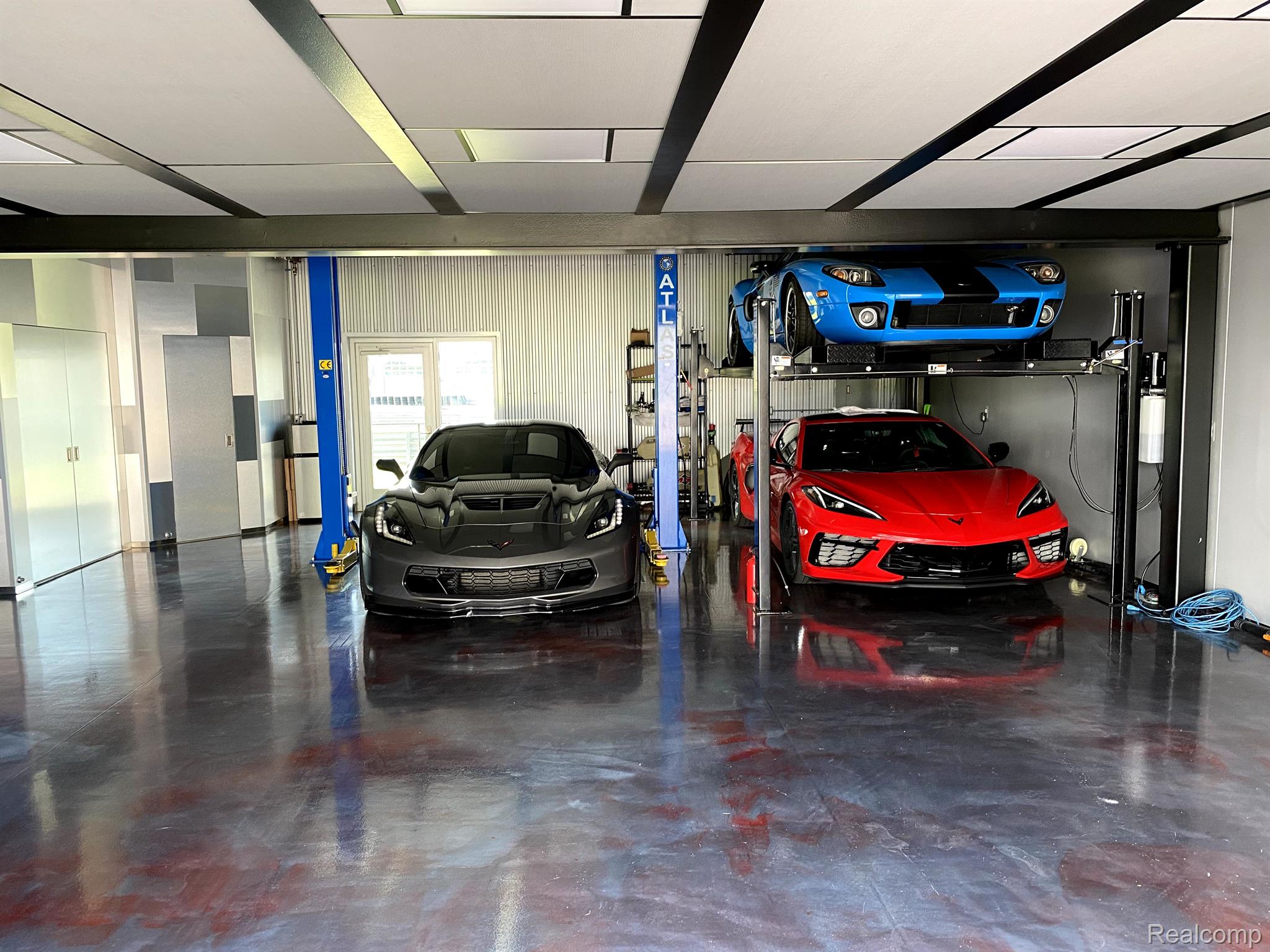 161 W SPEED Way