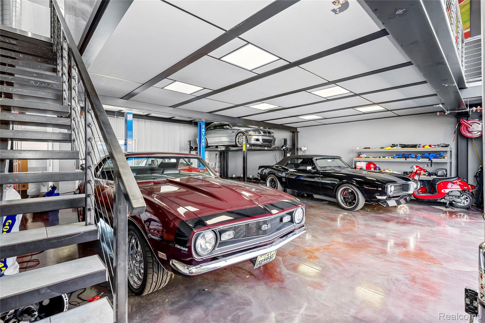 161 W SPEED Way