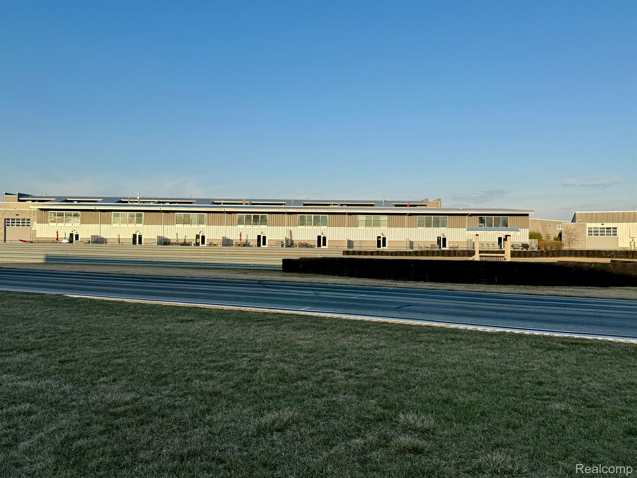 161 W SPEED Way