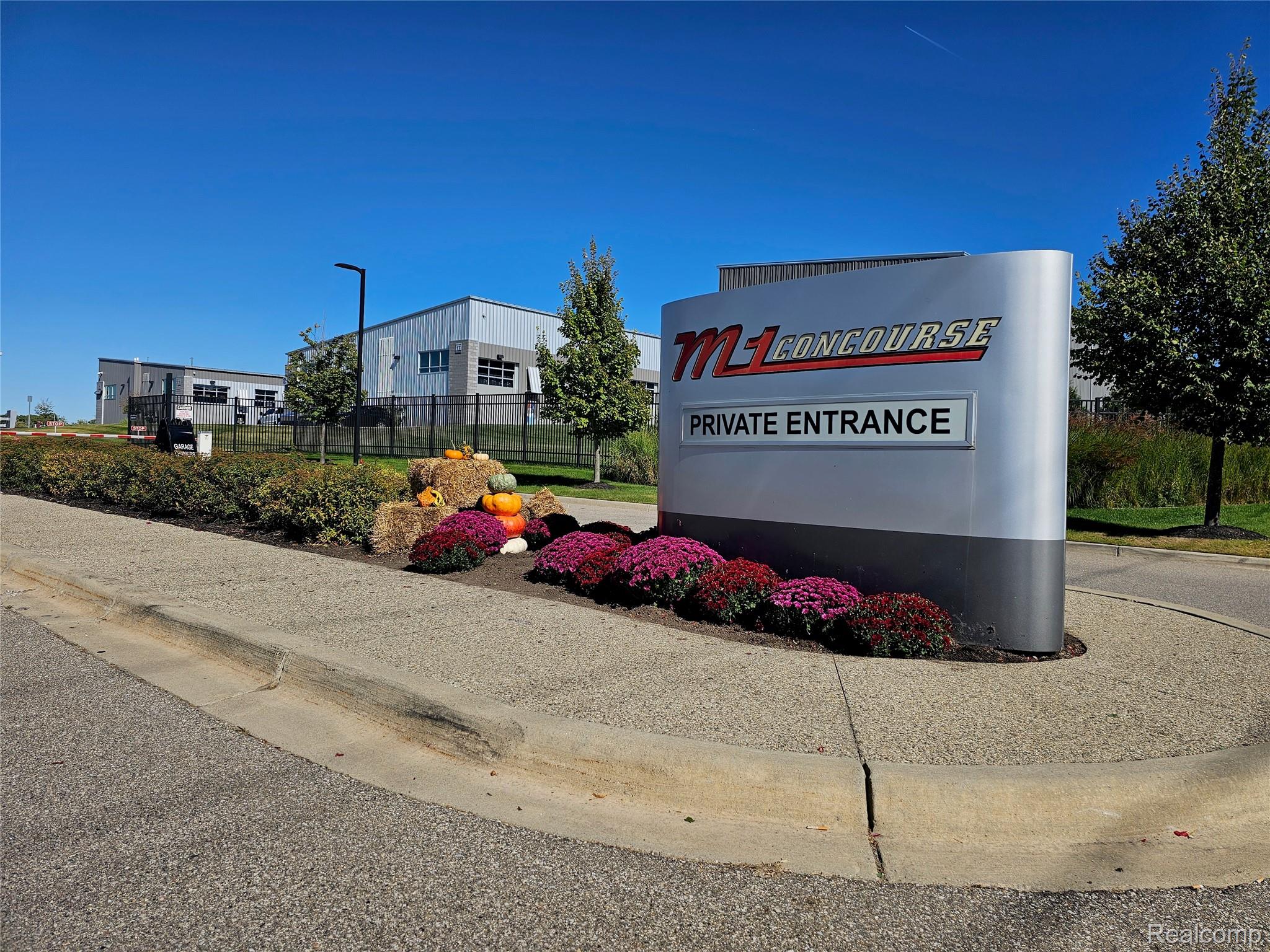 161 W SPEED Way