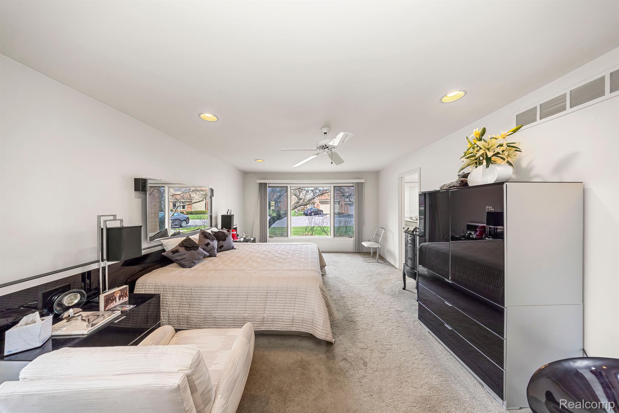 36740 TANGLEWOOD Lane