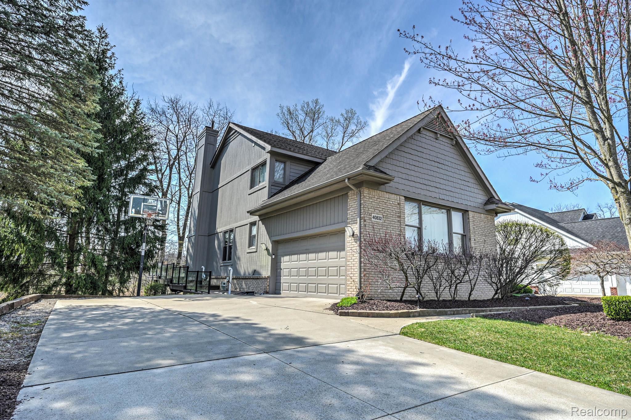 40832 KINGSLEY Lane