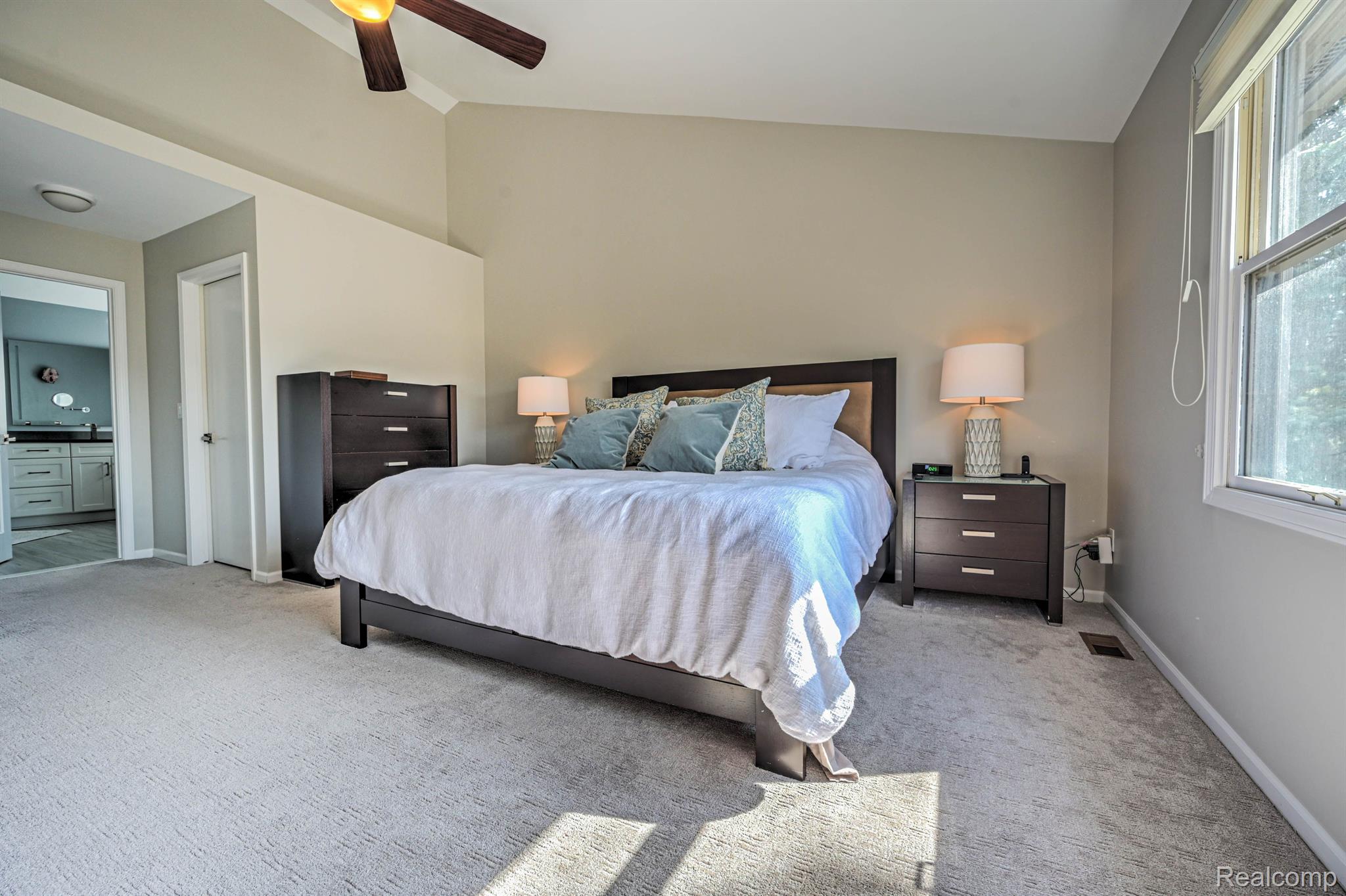 40832 KINGSLEY Lane
