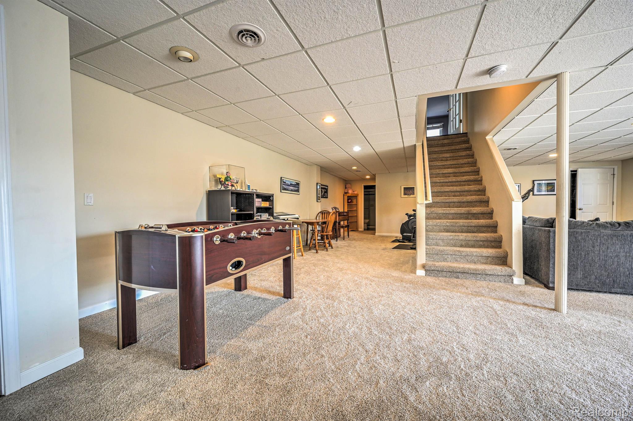 40832 KINGSLEY Lane