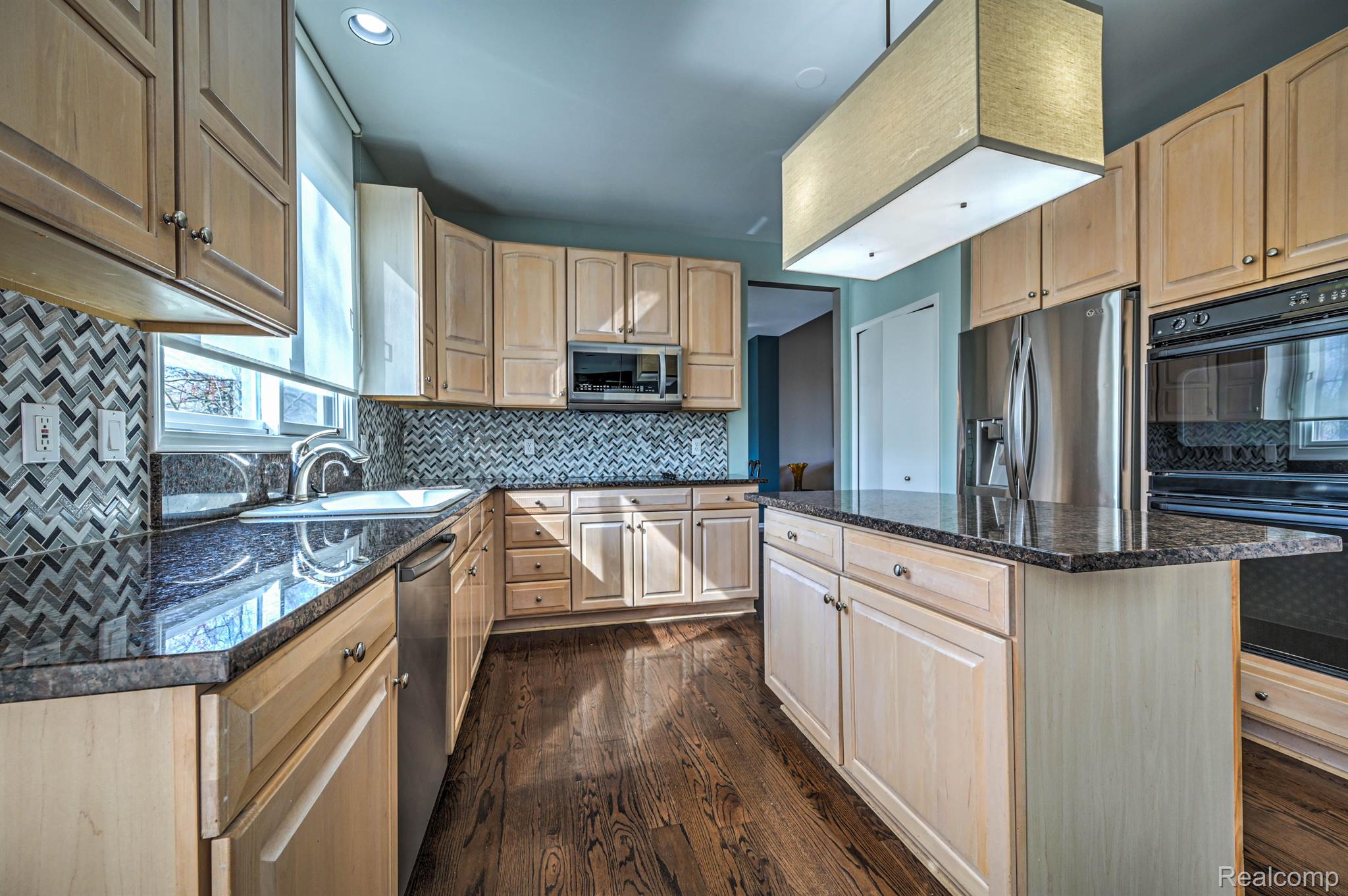 40832 KINGSLEY Lane