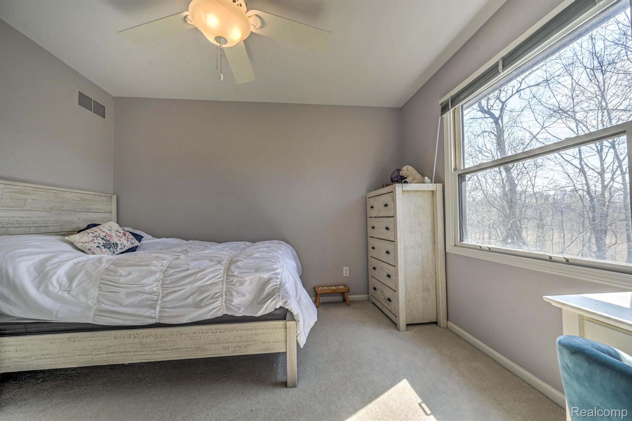40832 KINGSLEY Lane