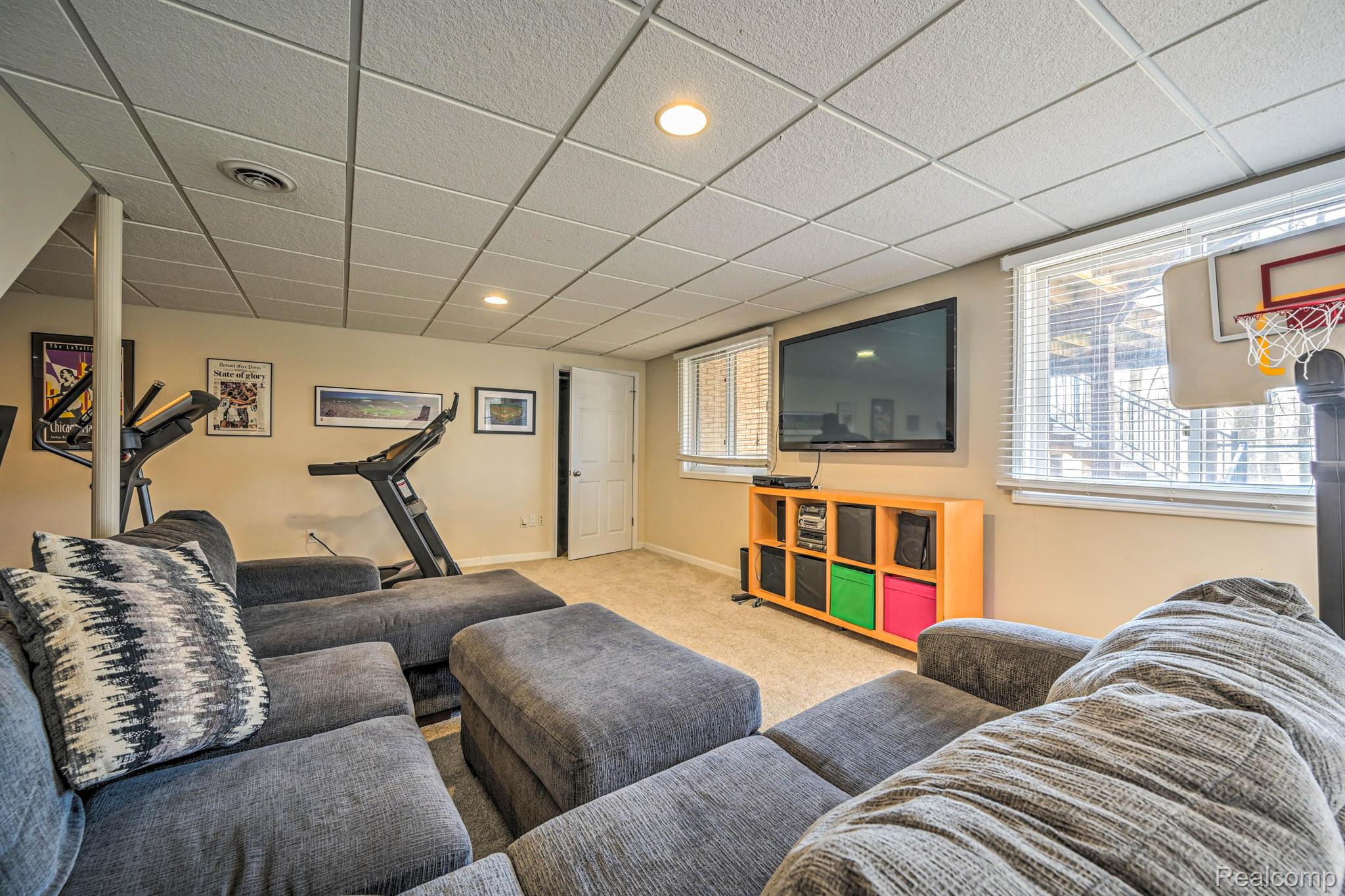 40832 KINGSLEY Lane
