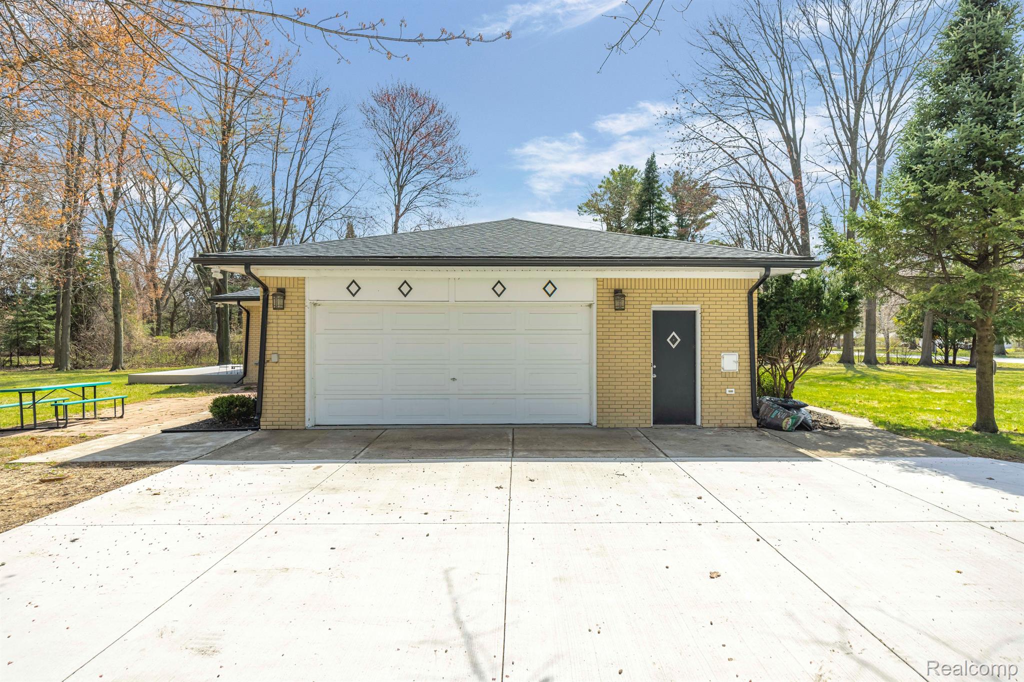 28380 RANCHWOOD Drive