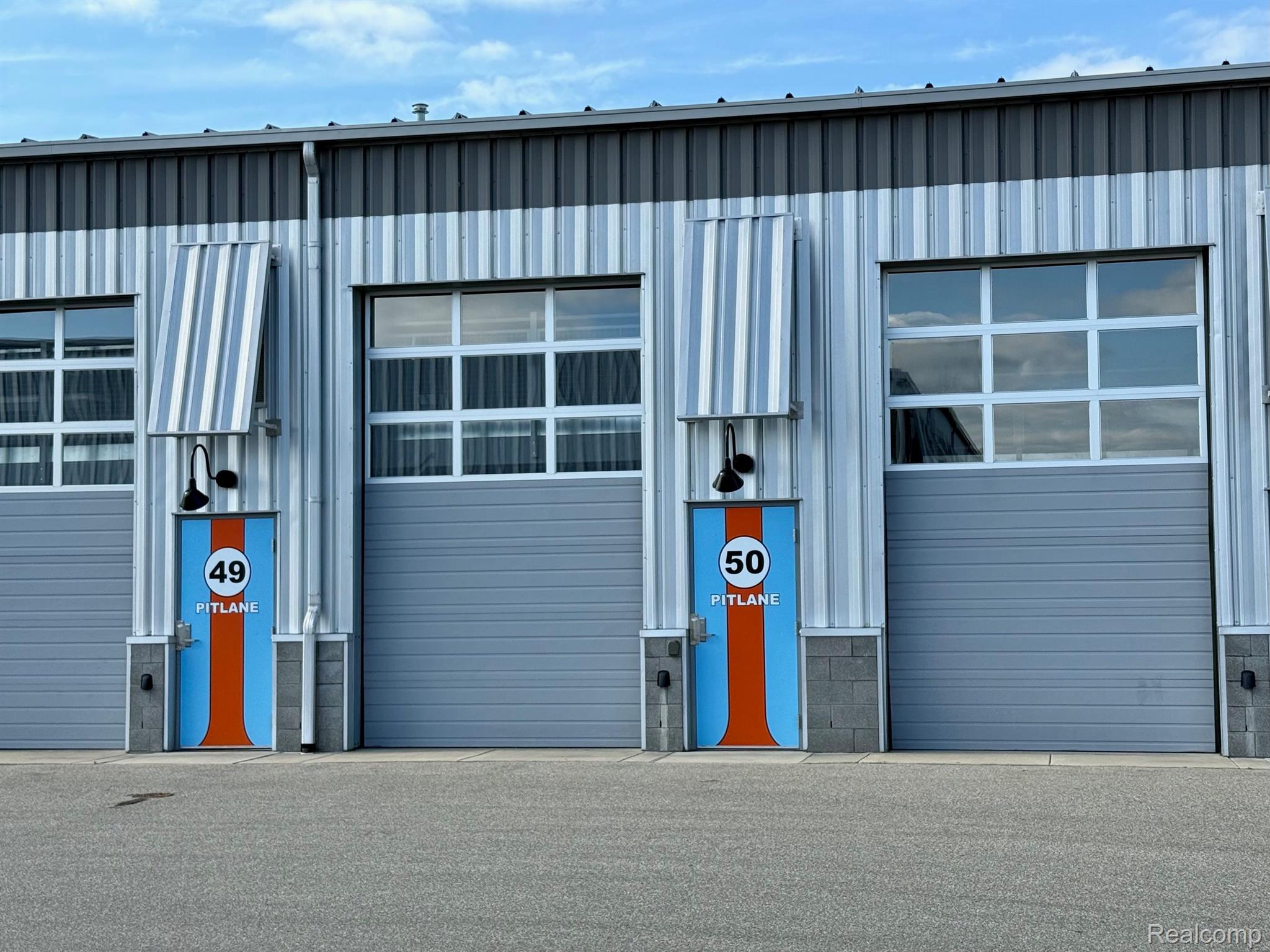 50 PIT Lane