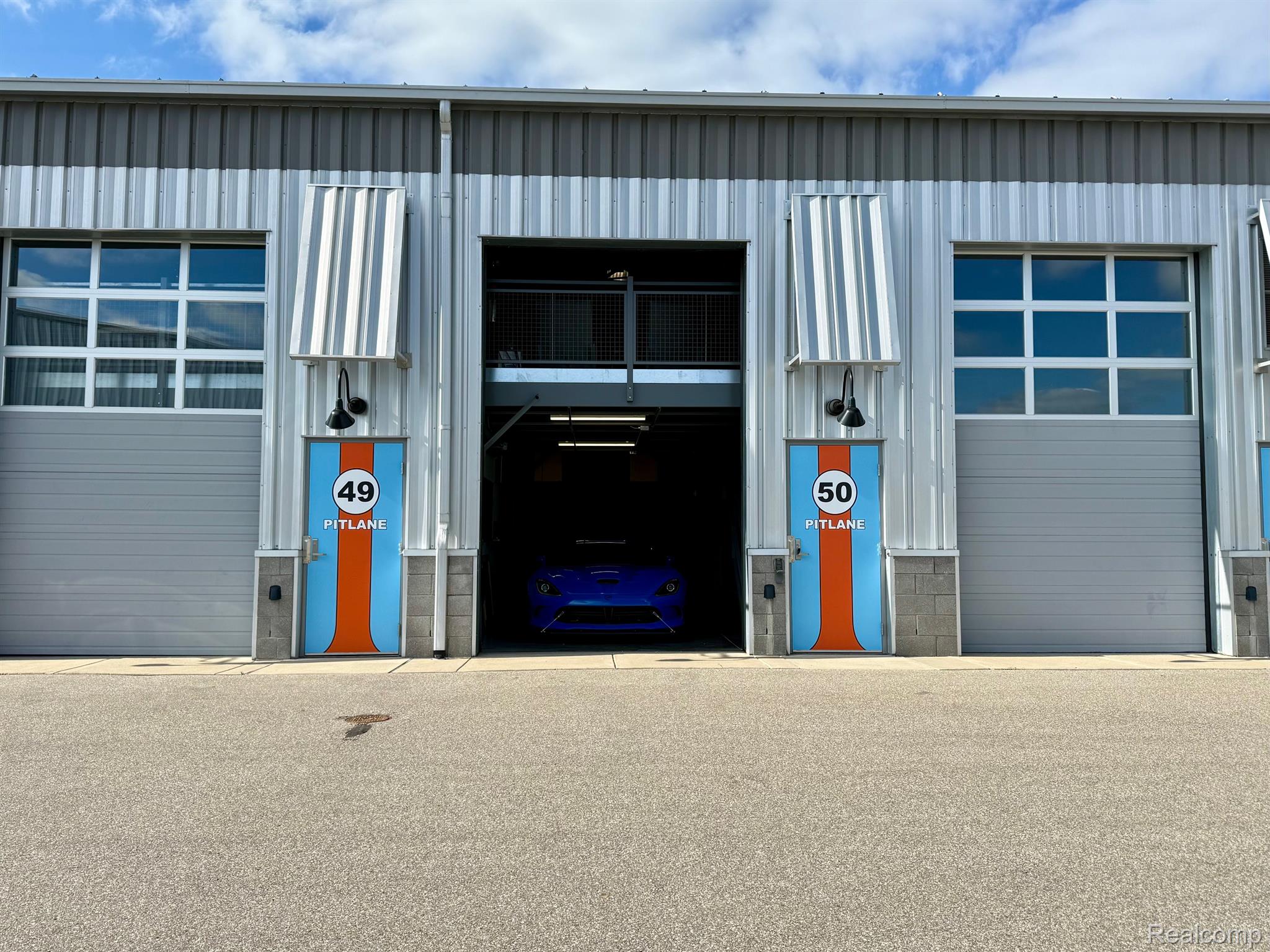 50 PIT Lane