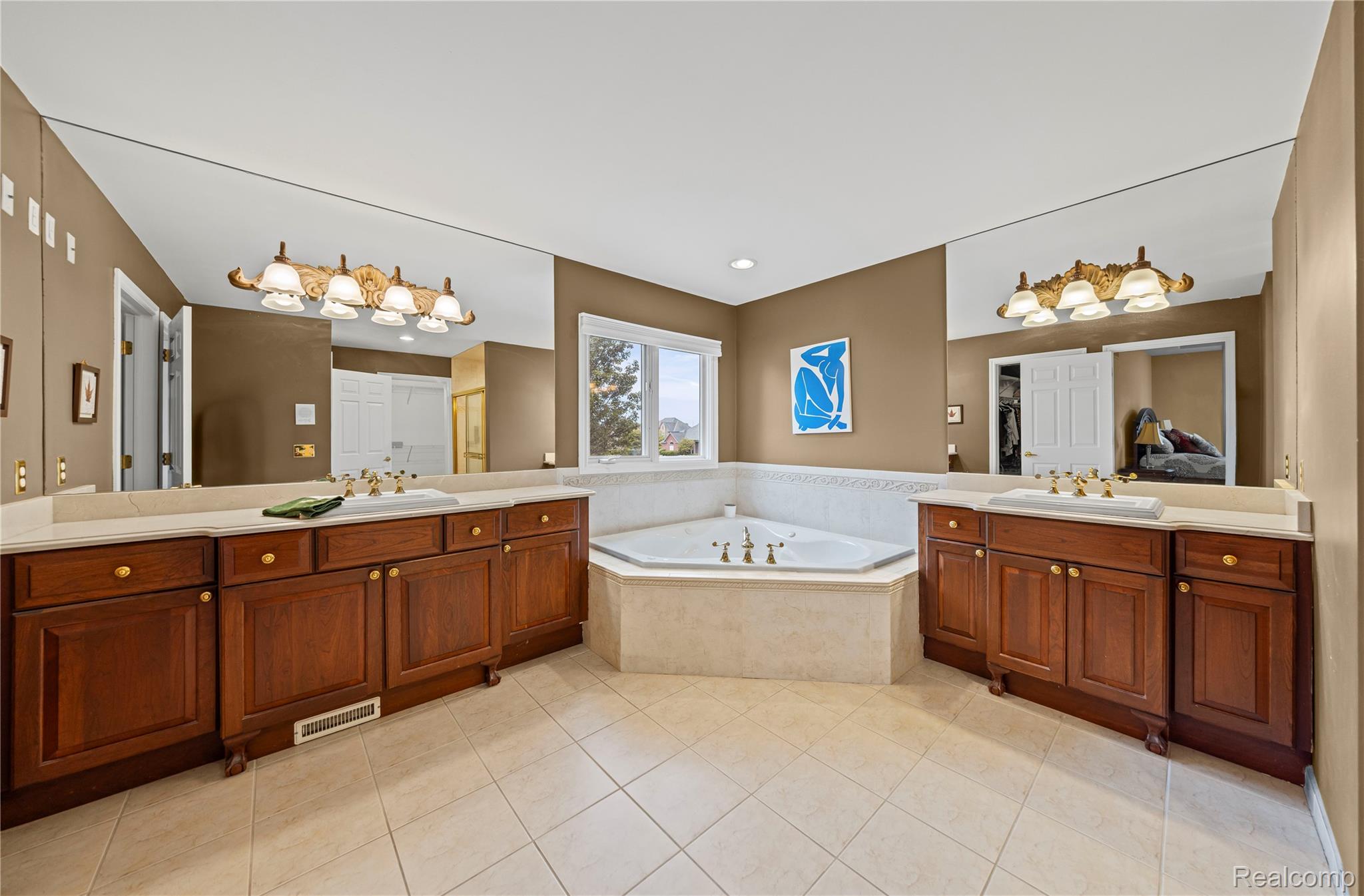 2401 Spyglass Drive