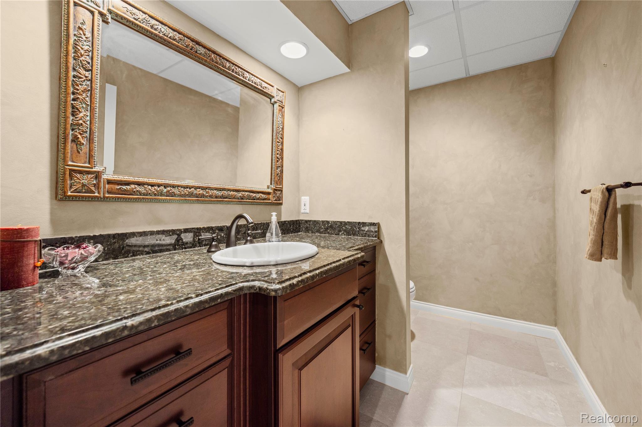2401 Spyglass Drive