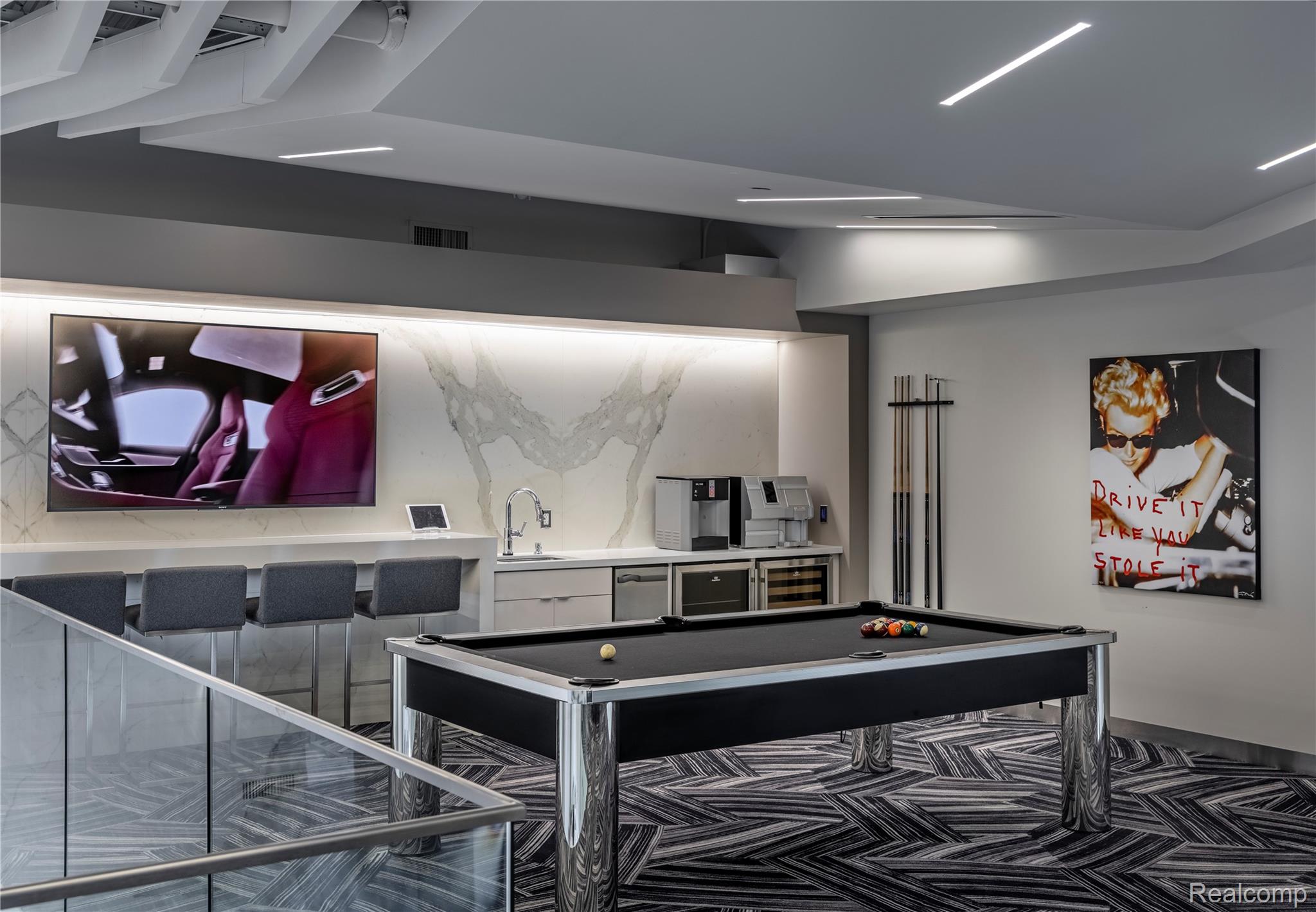 40 Straightaway Drive 40 & 41