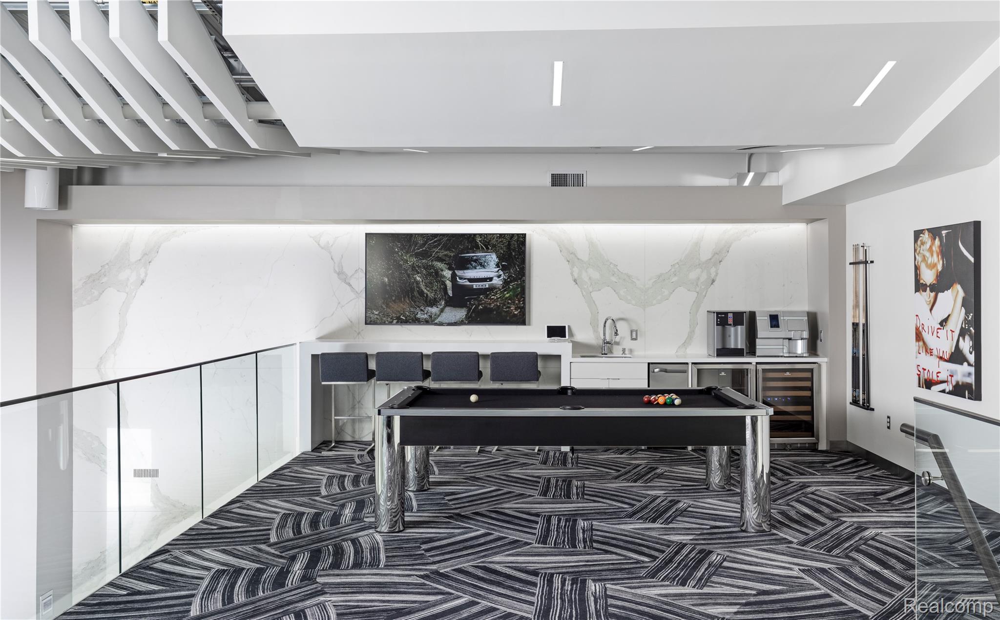 40 Straightaway Drive 40 & 41