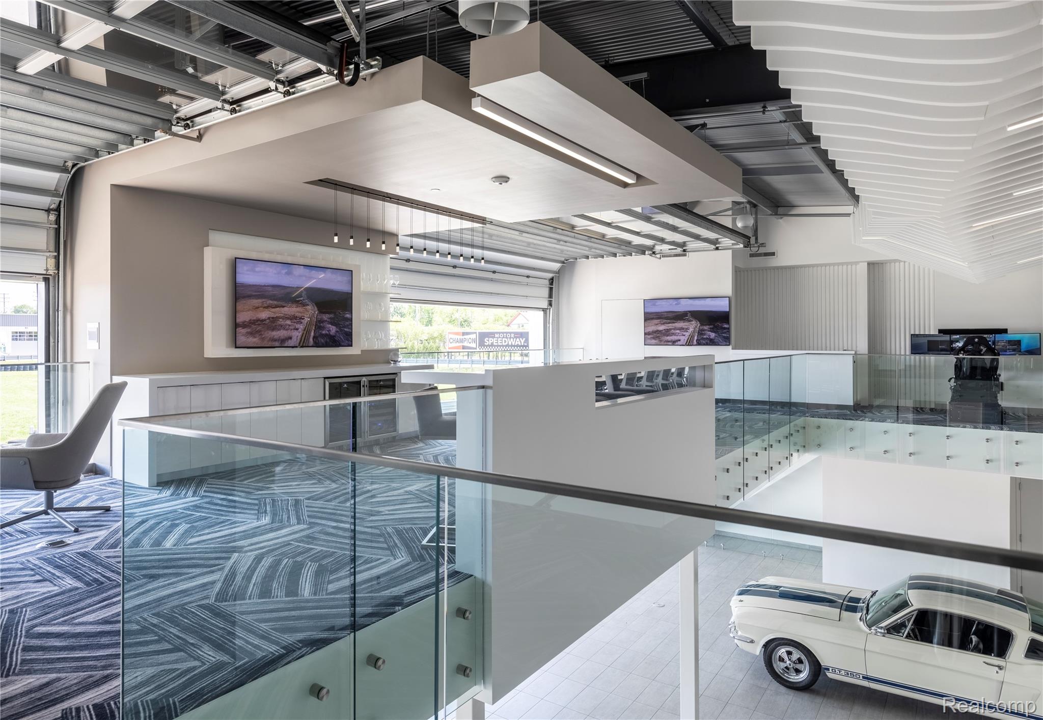 40 Straightaway Drive 40 & 41