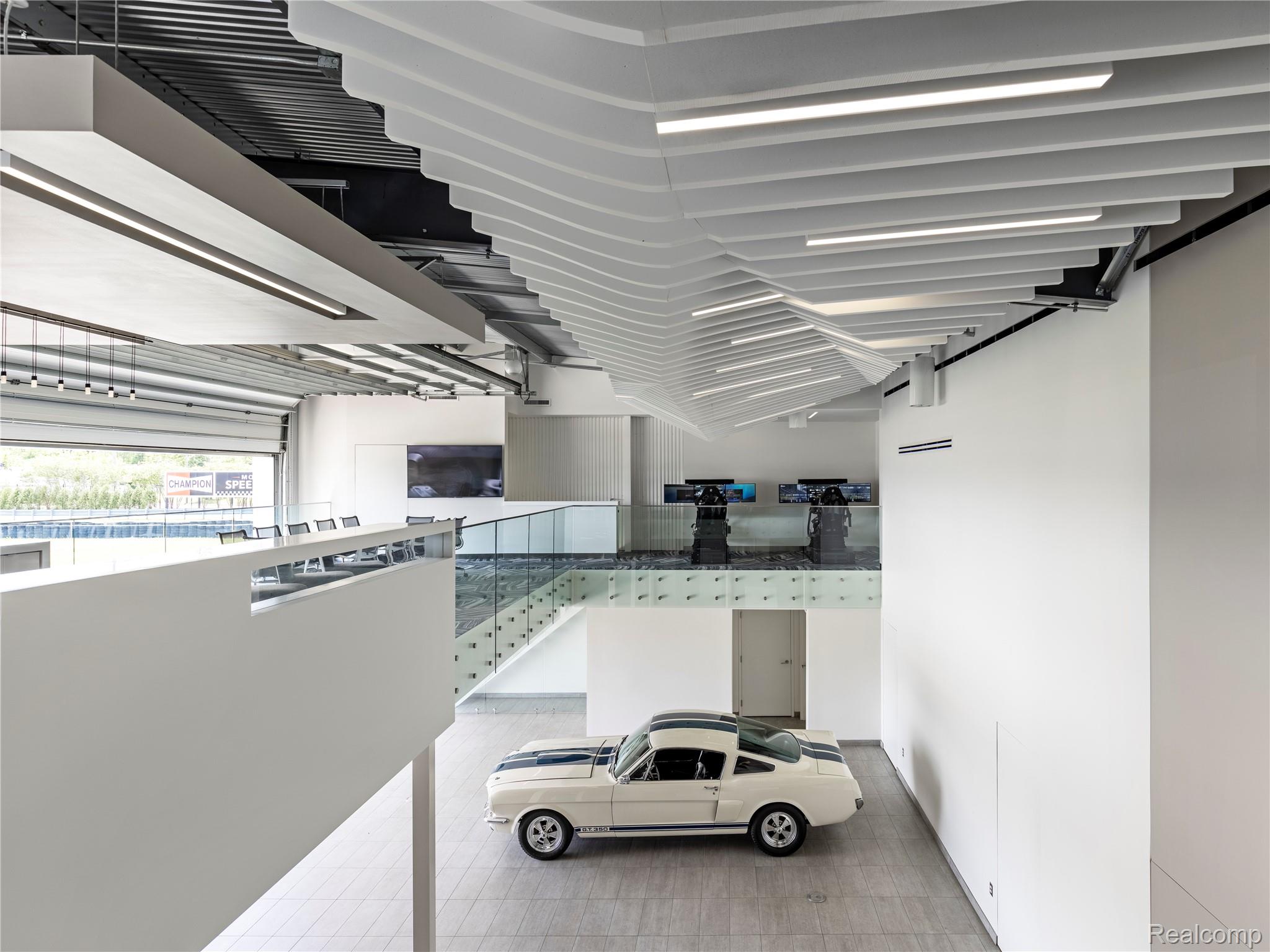 40 Straightaway Drive 40 & 41