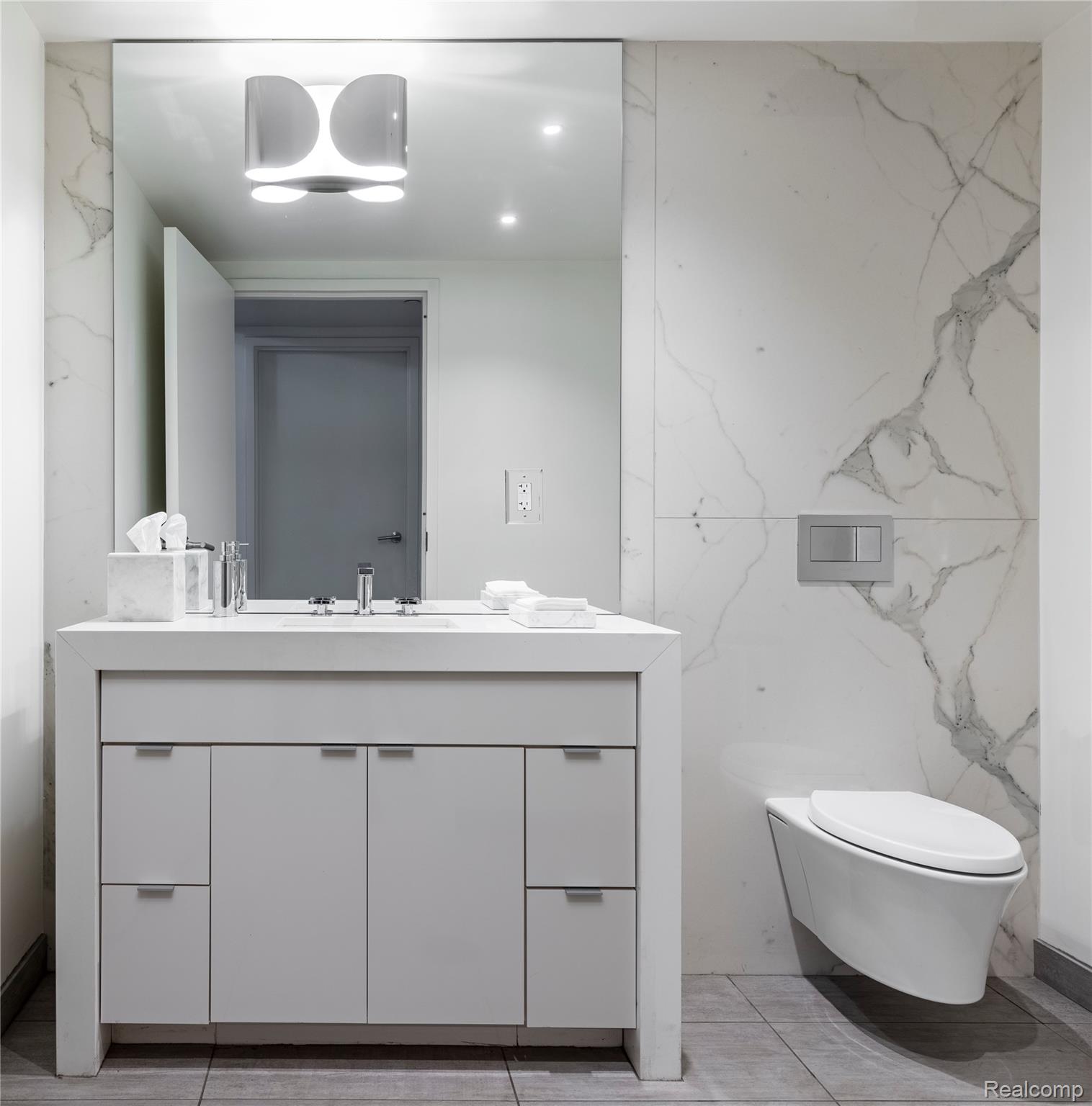 40 Straightaway Drive 40 & 41