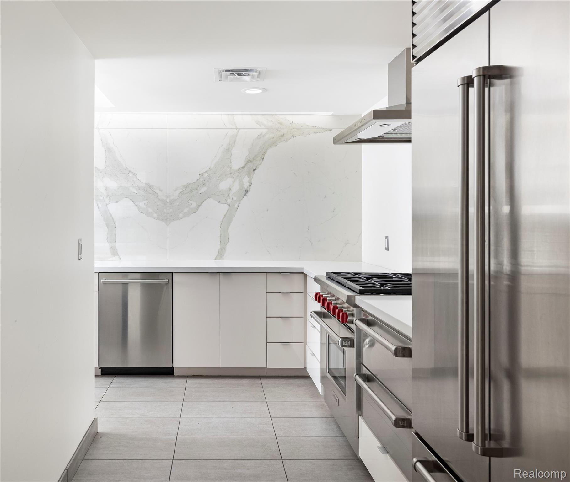 40 Straightaway Drive 40 & 41