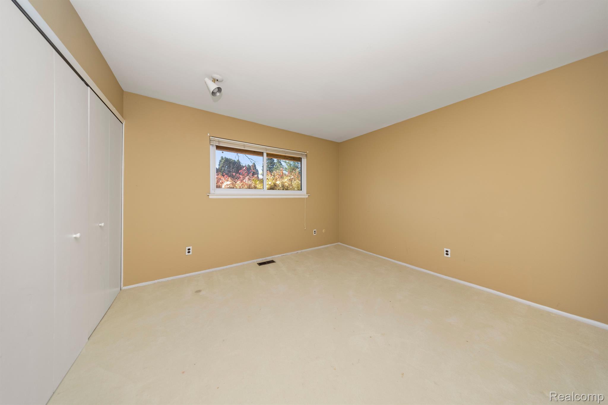 1206 CEDARHOLM Lane