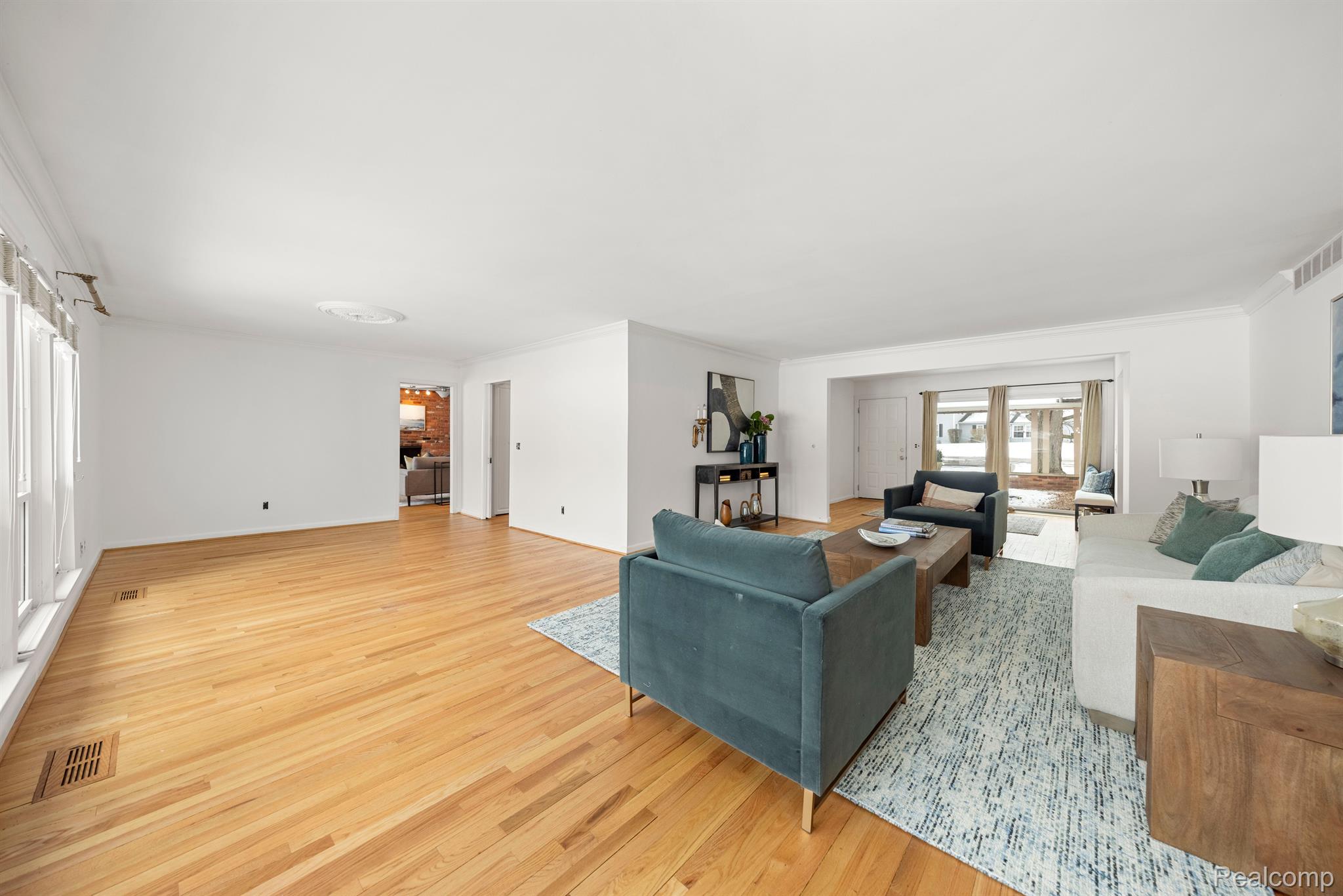 1206 CEDARHOLM Lane