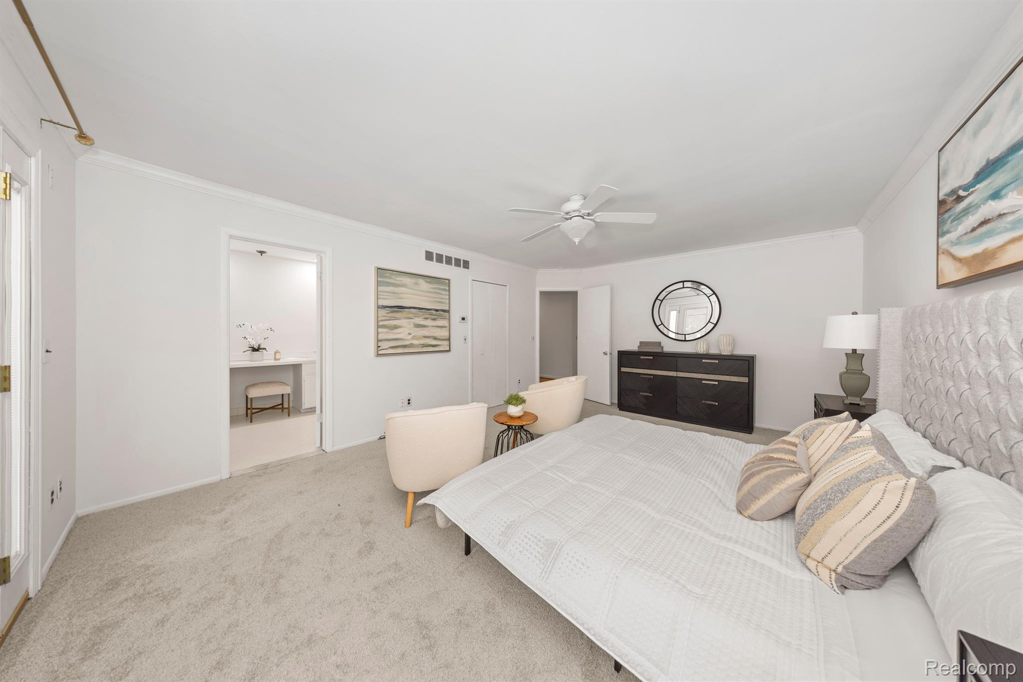 1206 CEDARHOLM Lane