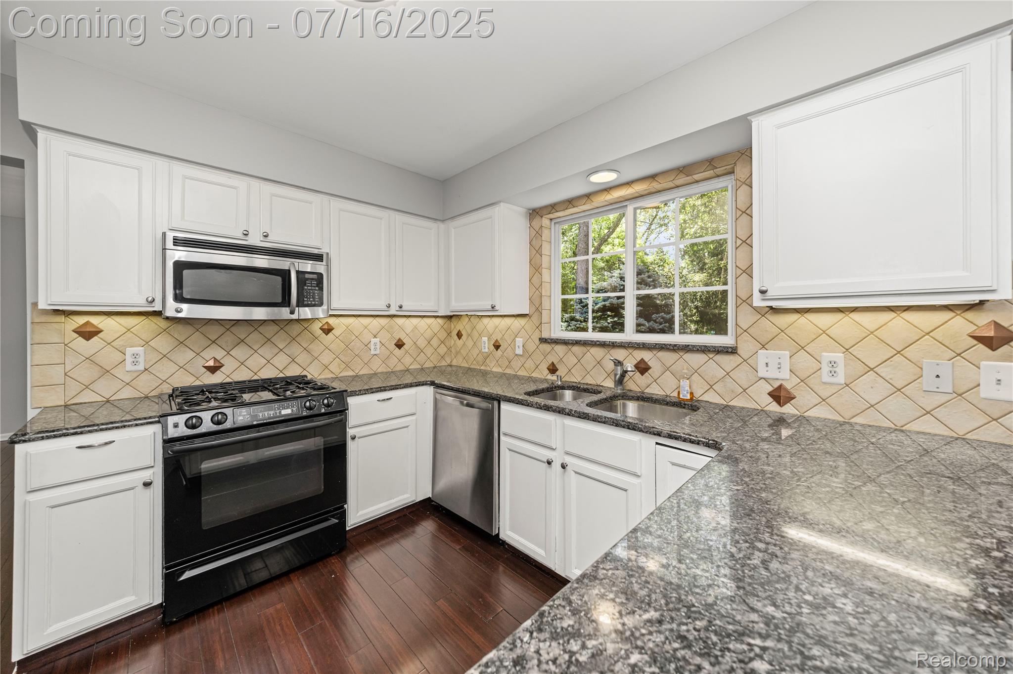 1844 Heron View Drive