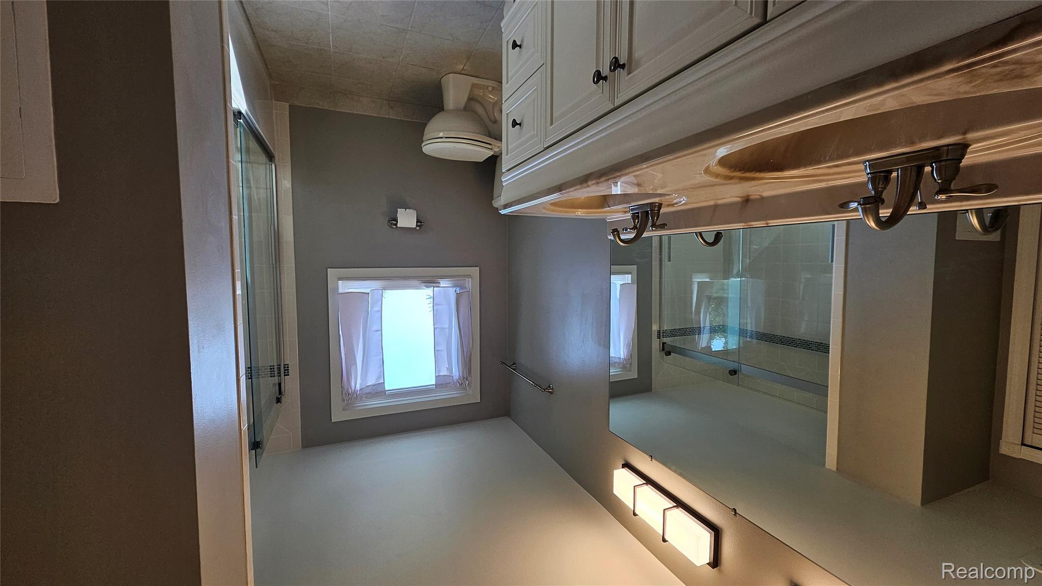 12942 Montbatten Court