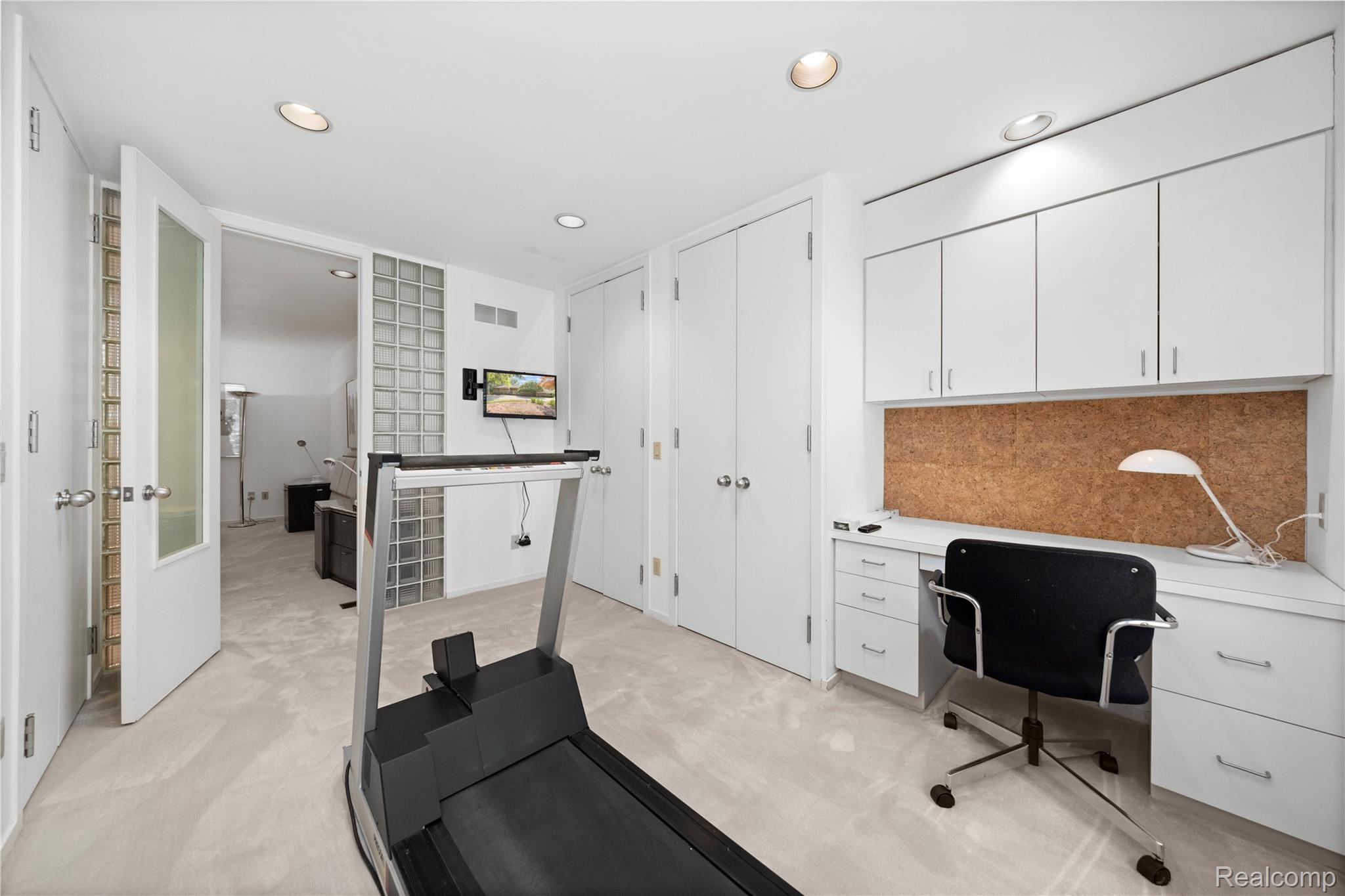 27261 Willowgreen Court