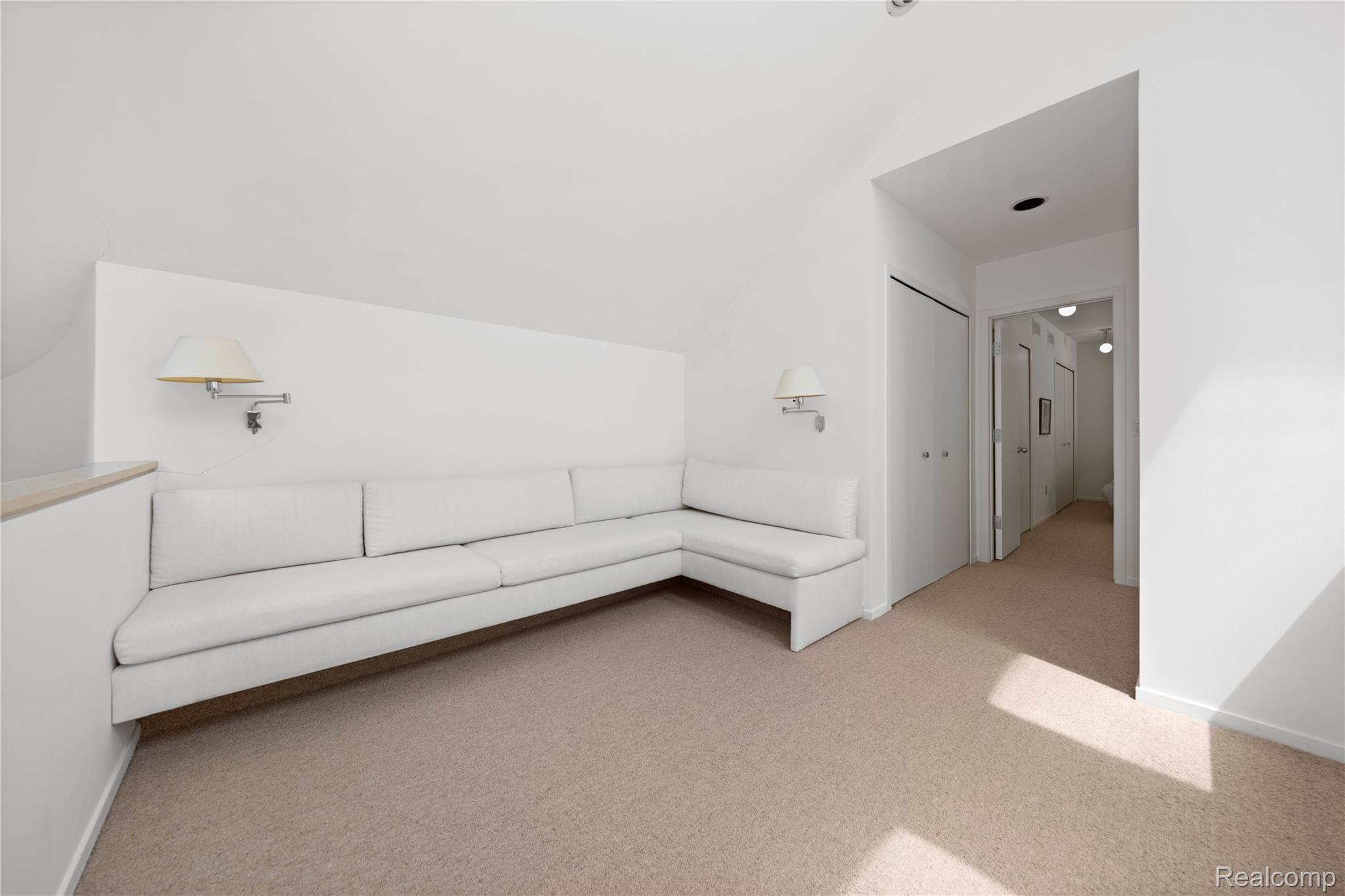 27261 Willowgreen Court