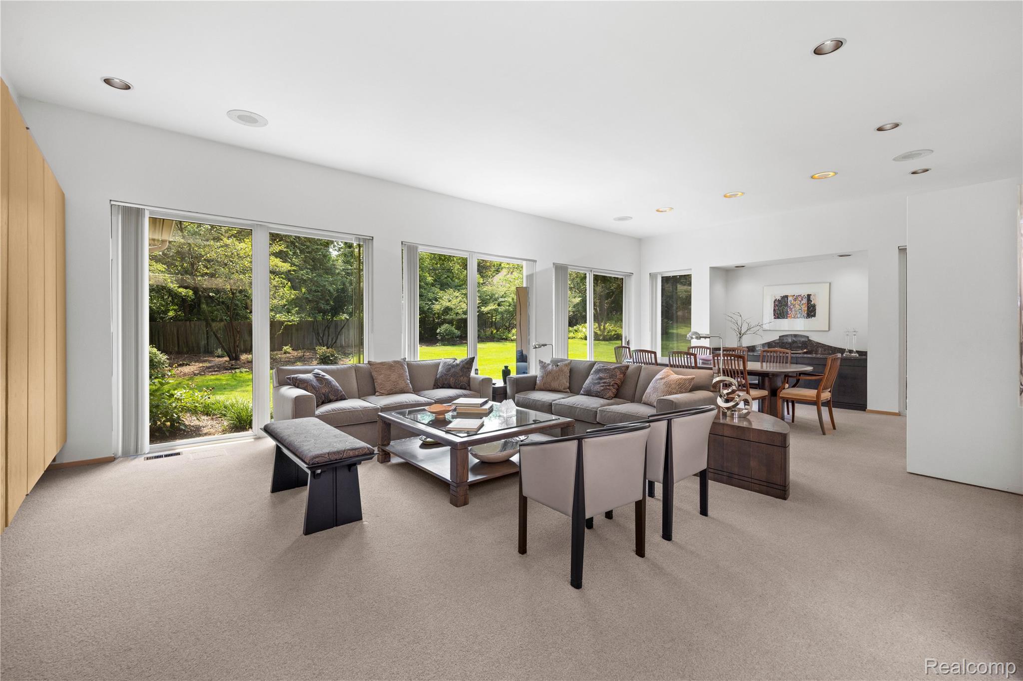 27261 Willowgreen Court