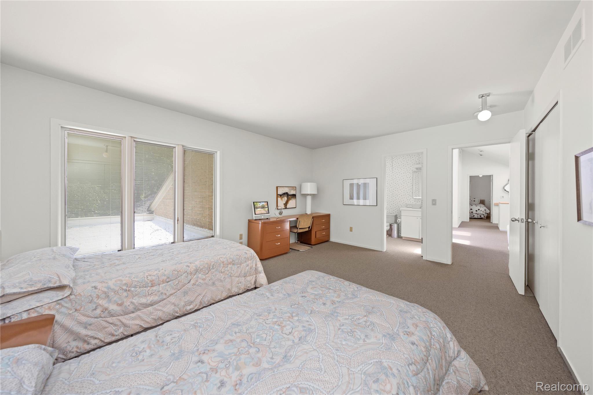 27261 Willowgreen Court