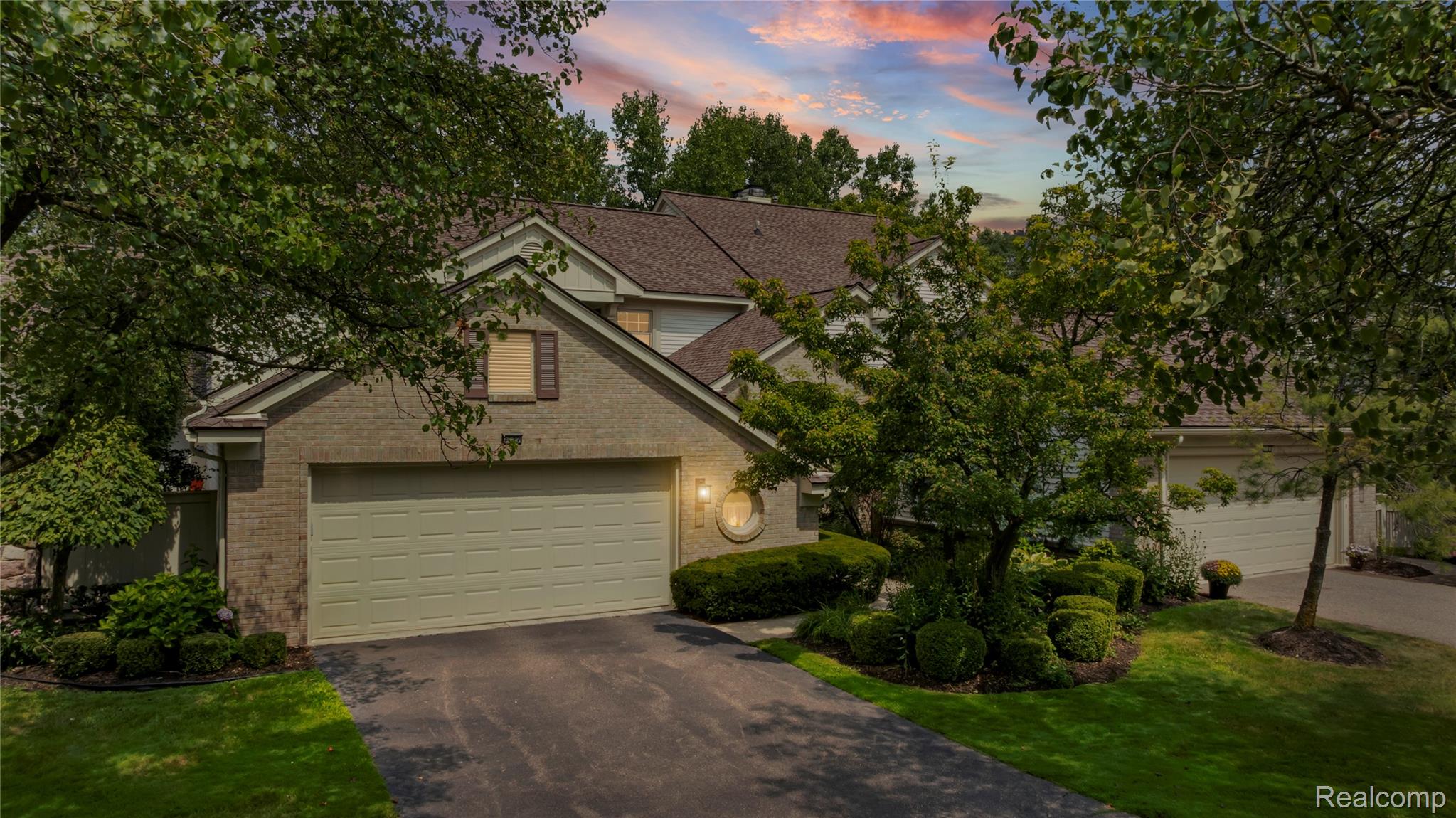 7277 Simsbury Drive