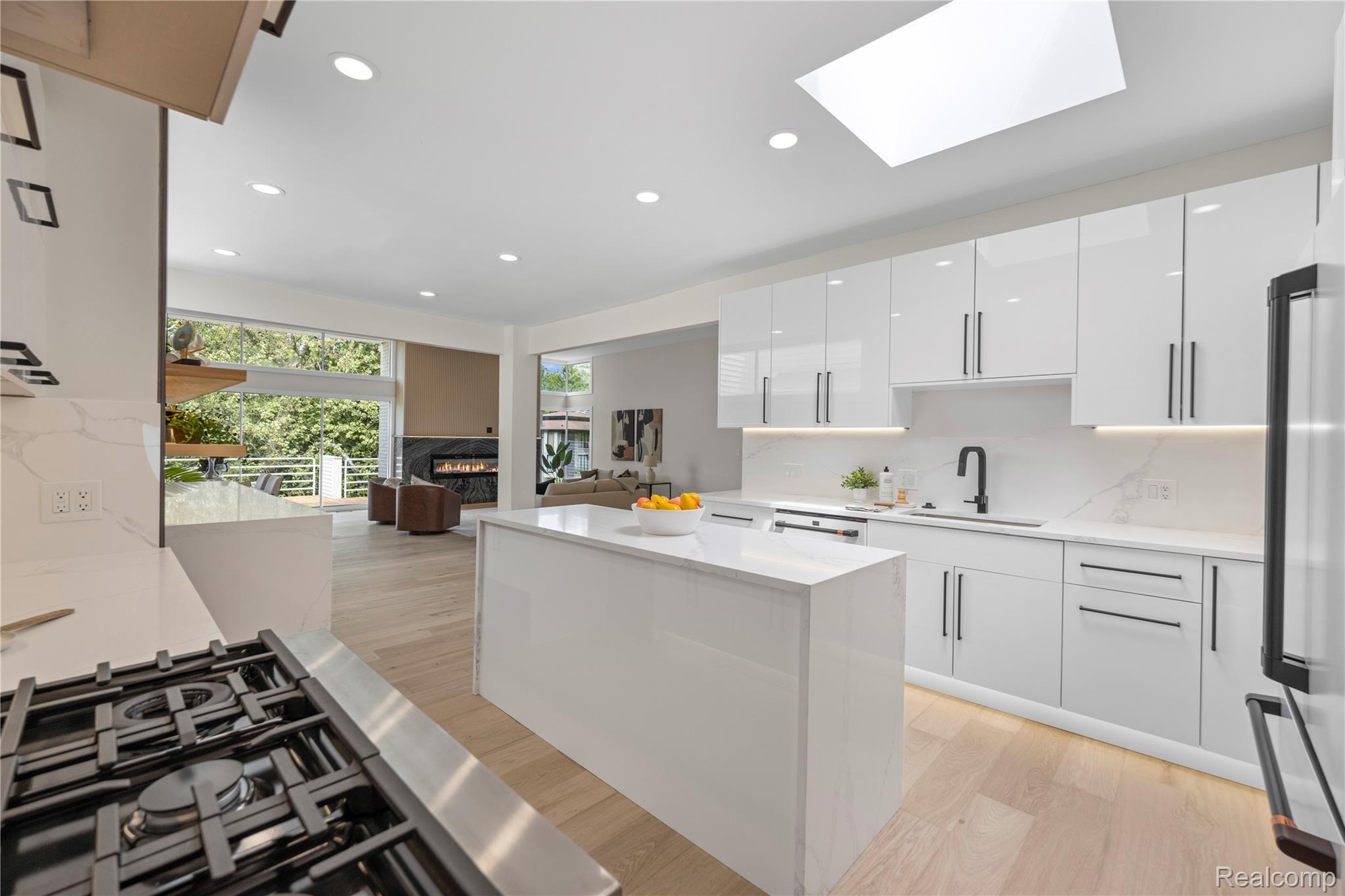 1752 Alexander Drive