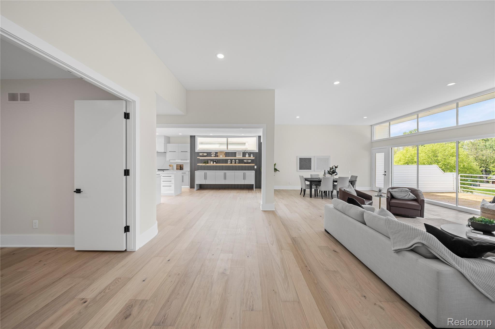 1752 Alexander Drive
