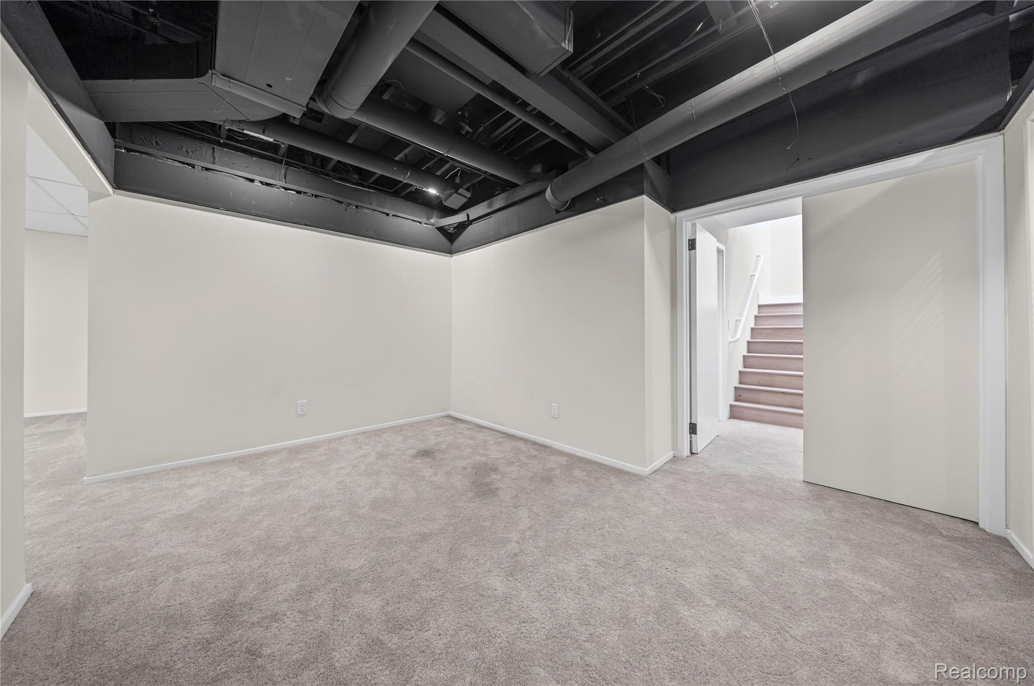 1752 Alexander Drive