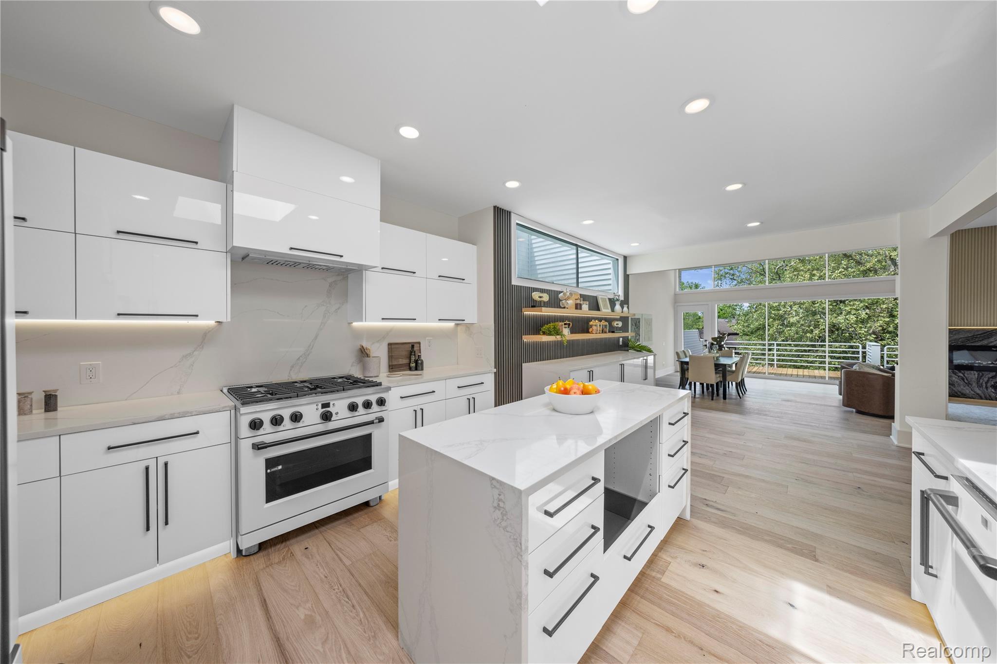 1752 Alexander Drive