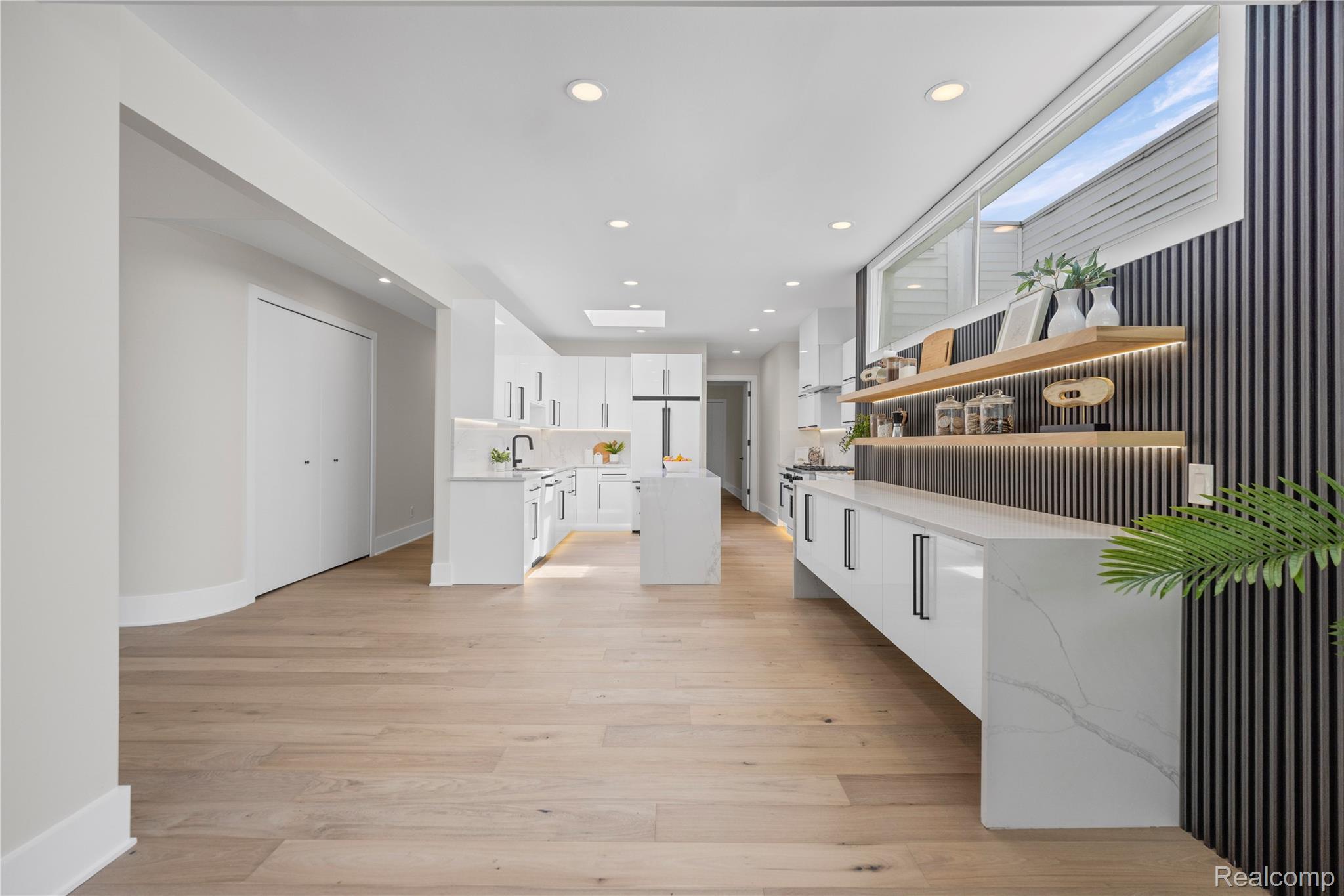 1752 Alexander Drive