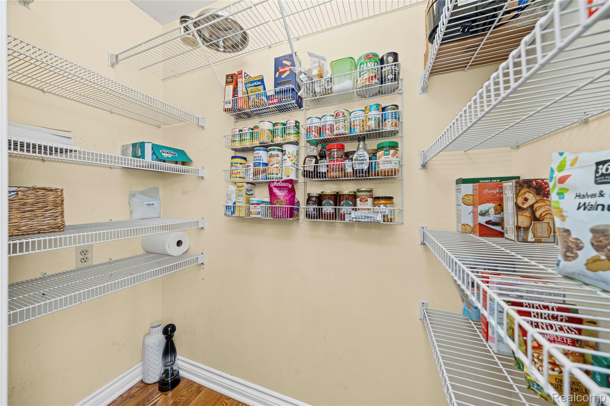 1246 Labrosse Street 1